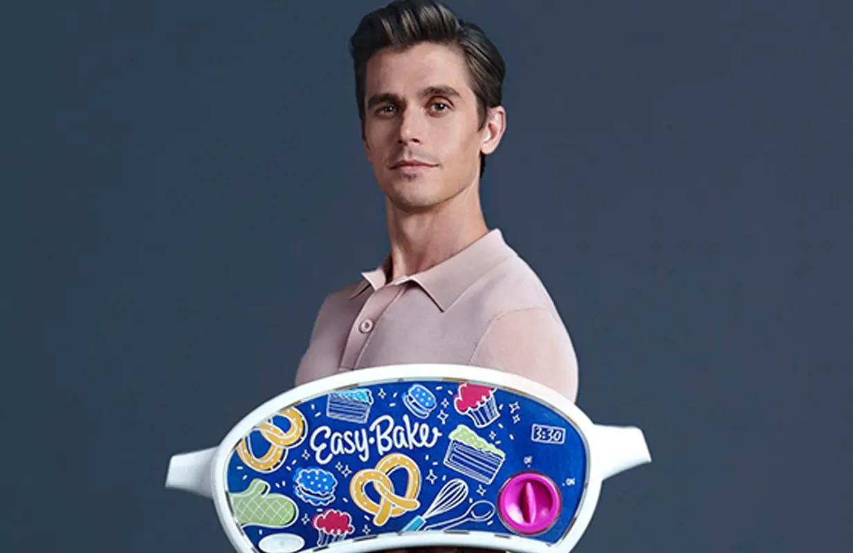 Antoni Porowski (Photo: Brandon Soder/Netflix)