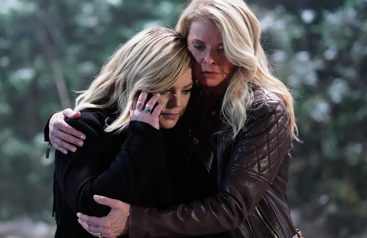 Kirsten Storms and Kristina Wagner on General Hospital (Photo: ABC/Troy Harvey)