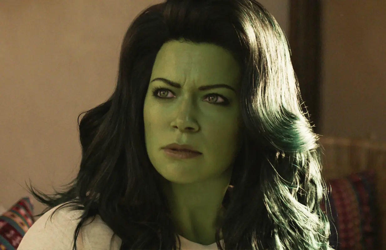 Tatiana Maslany as Jennifer"Jen" Walters/She-Hulk in She-Hulk: Attorney at Law. (Photo: Disney+/Marvel Studios)