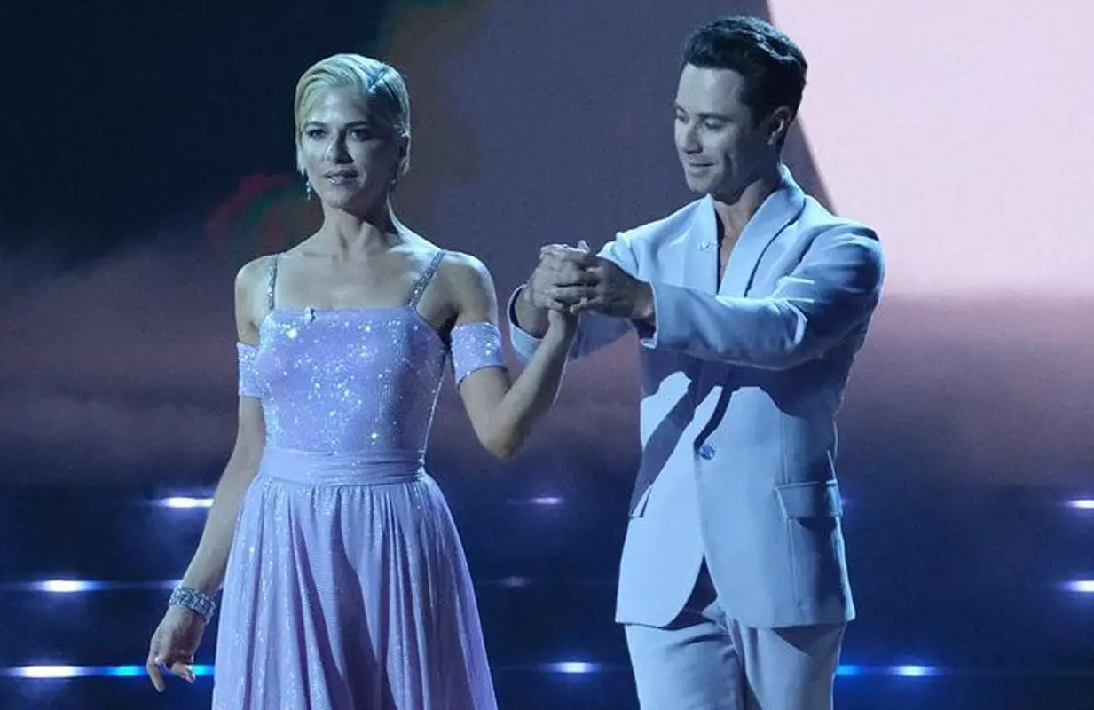 Selma Blair and Sasha Farber. (Photo: Disney+)
