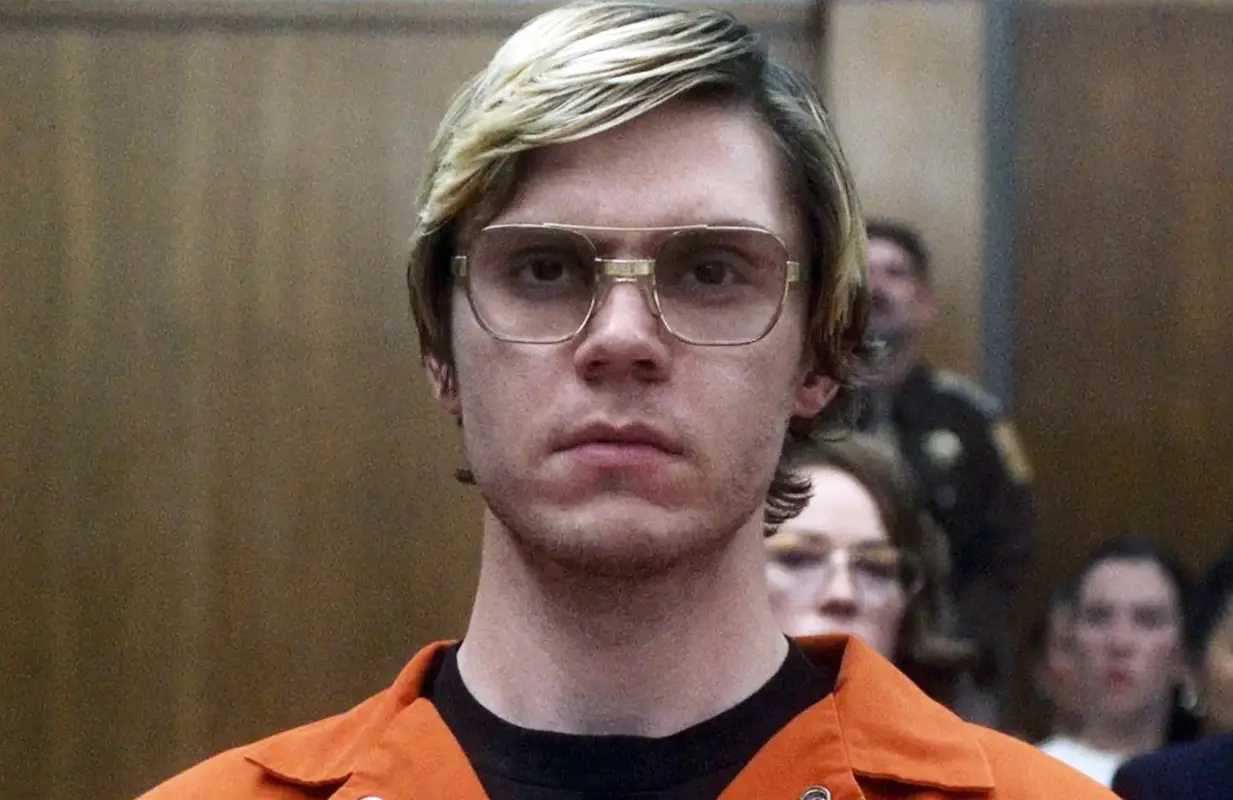 Evan Peters in Monster: The Jeffrey Dahmer Story (Photo: Netflix)