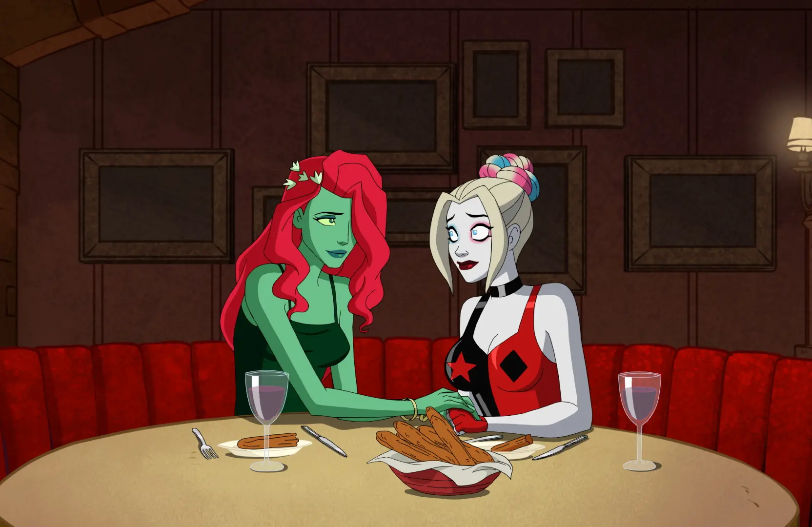 Poison Ivy and Harley Quinn (Photo: HBO Max)