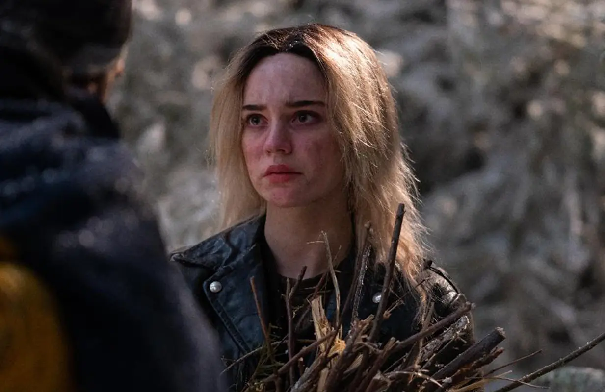 Sophie Thatcher in the Yellowjackets Season 2 finale (Photo: Kailey Schwerman/Showtime)