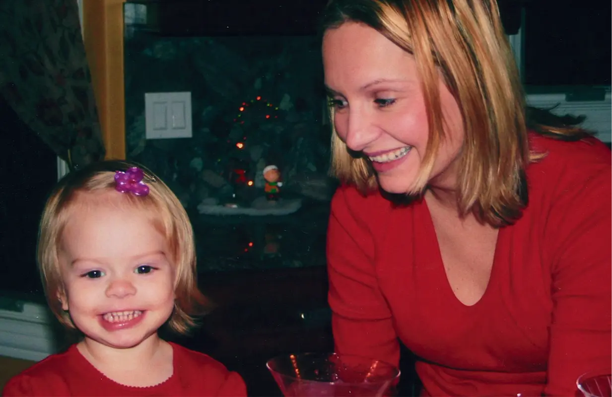 Maya Kowalski with her late mother Beata (Photo: Netflix)