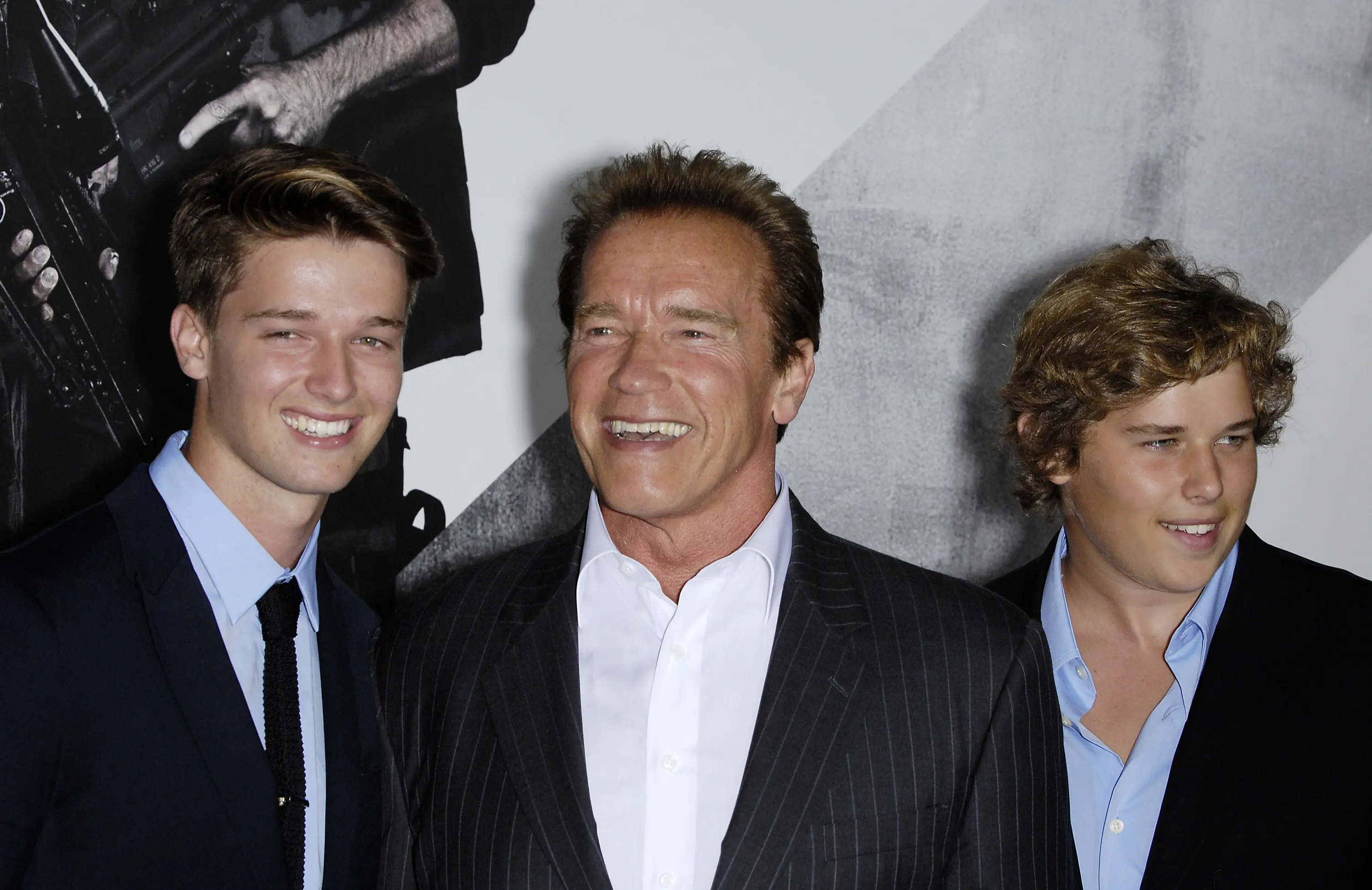  Arnold Schwarzenegger with his sons (Photo: Everett Collection)