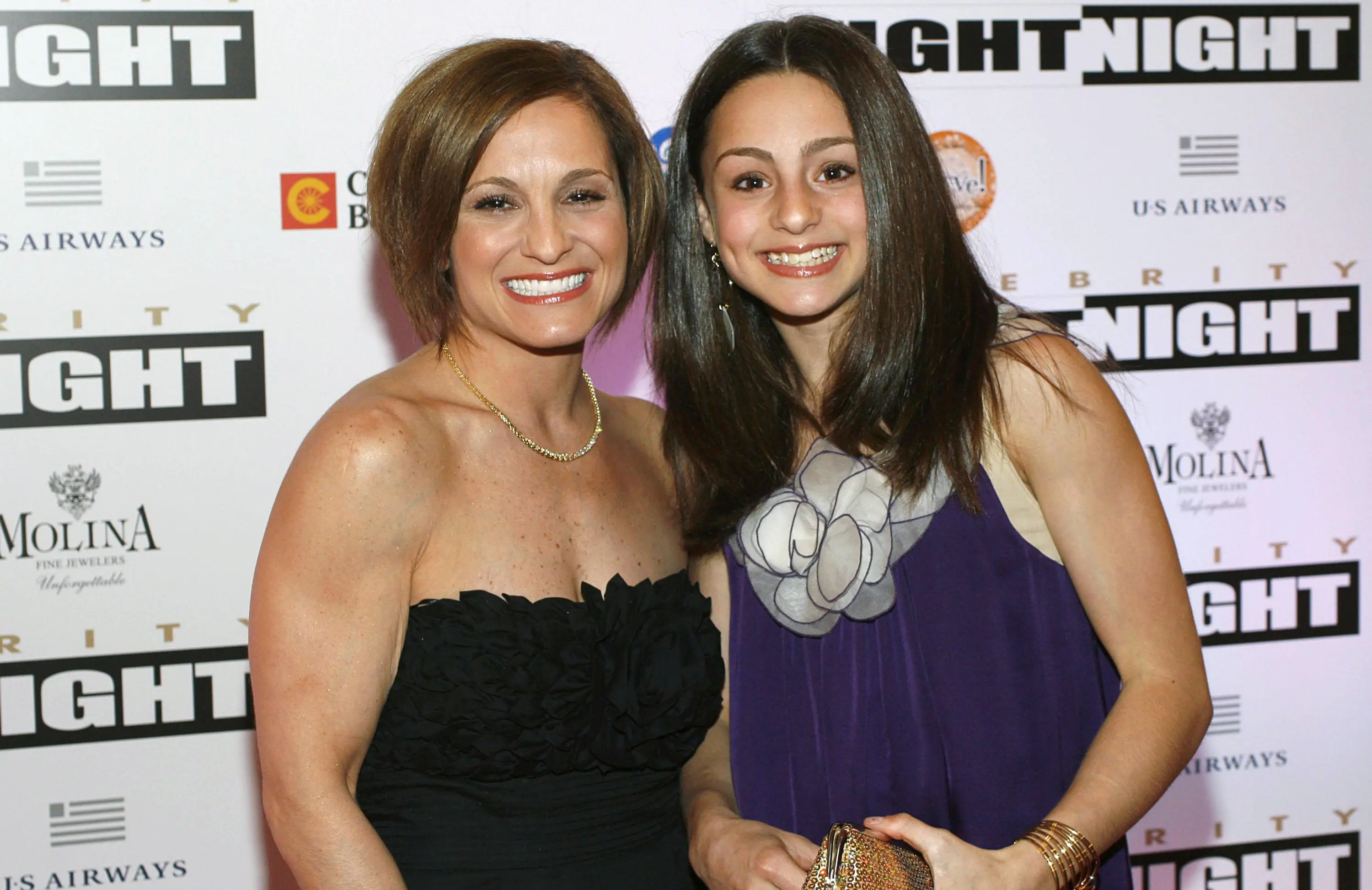 Mary Lou Retton with her daughter in 2008 (Image via Everett Collection)