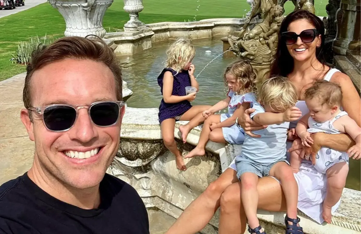 Benny Johnson with his family (Photo: Instagram/ @bennyjohnson)