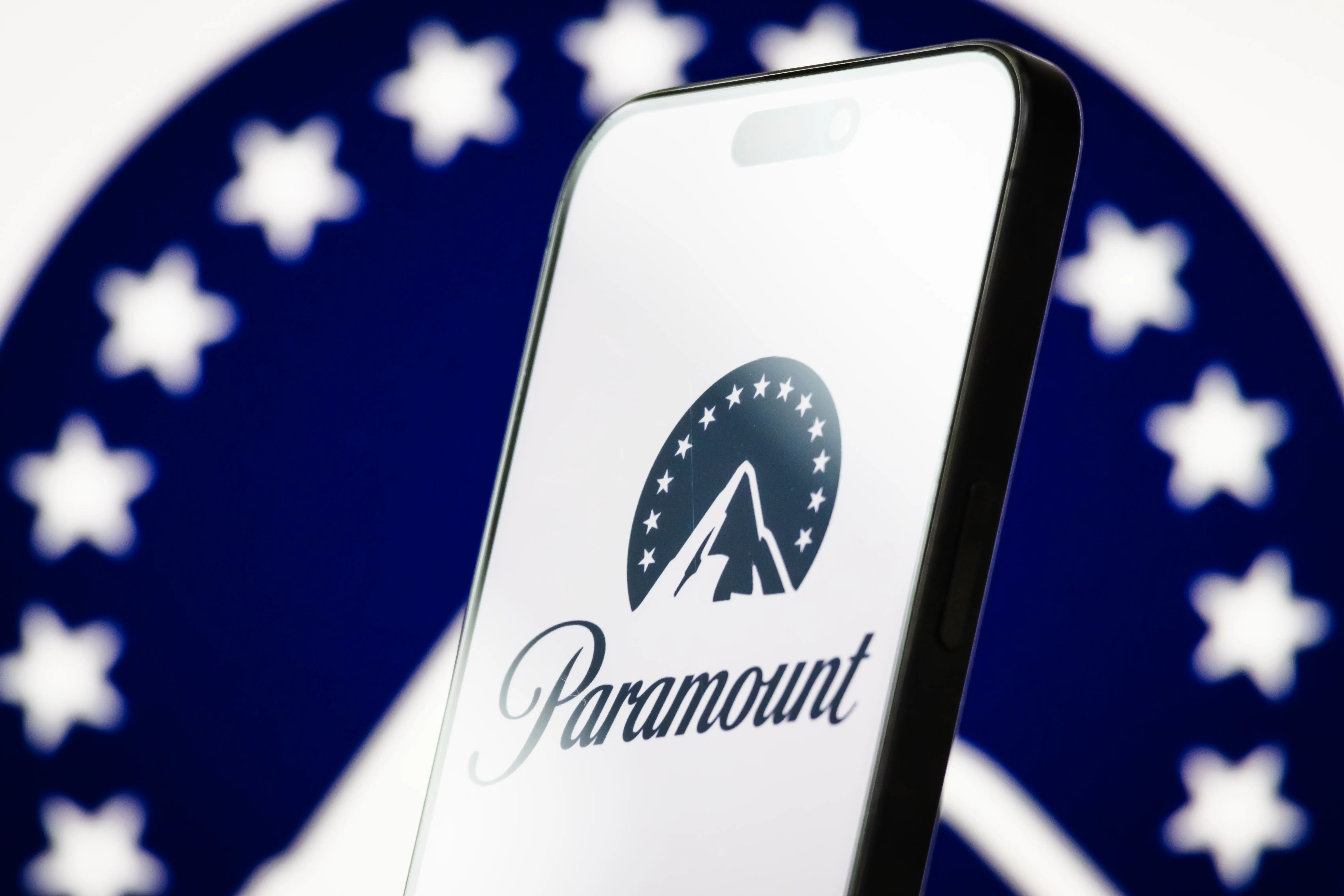 Paramount Signs $7.7 Billion Exclusive US Broadcast Deal With UFC