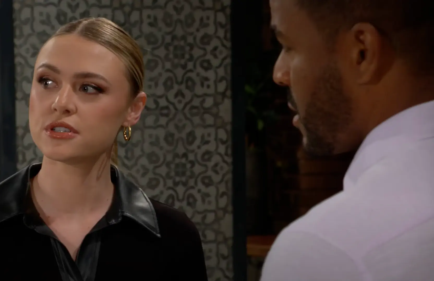 Claire Newman confronting Nate Hastings (Image via YouTube / Y&amp;R INSIDER)