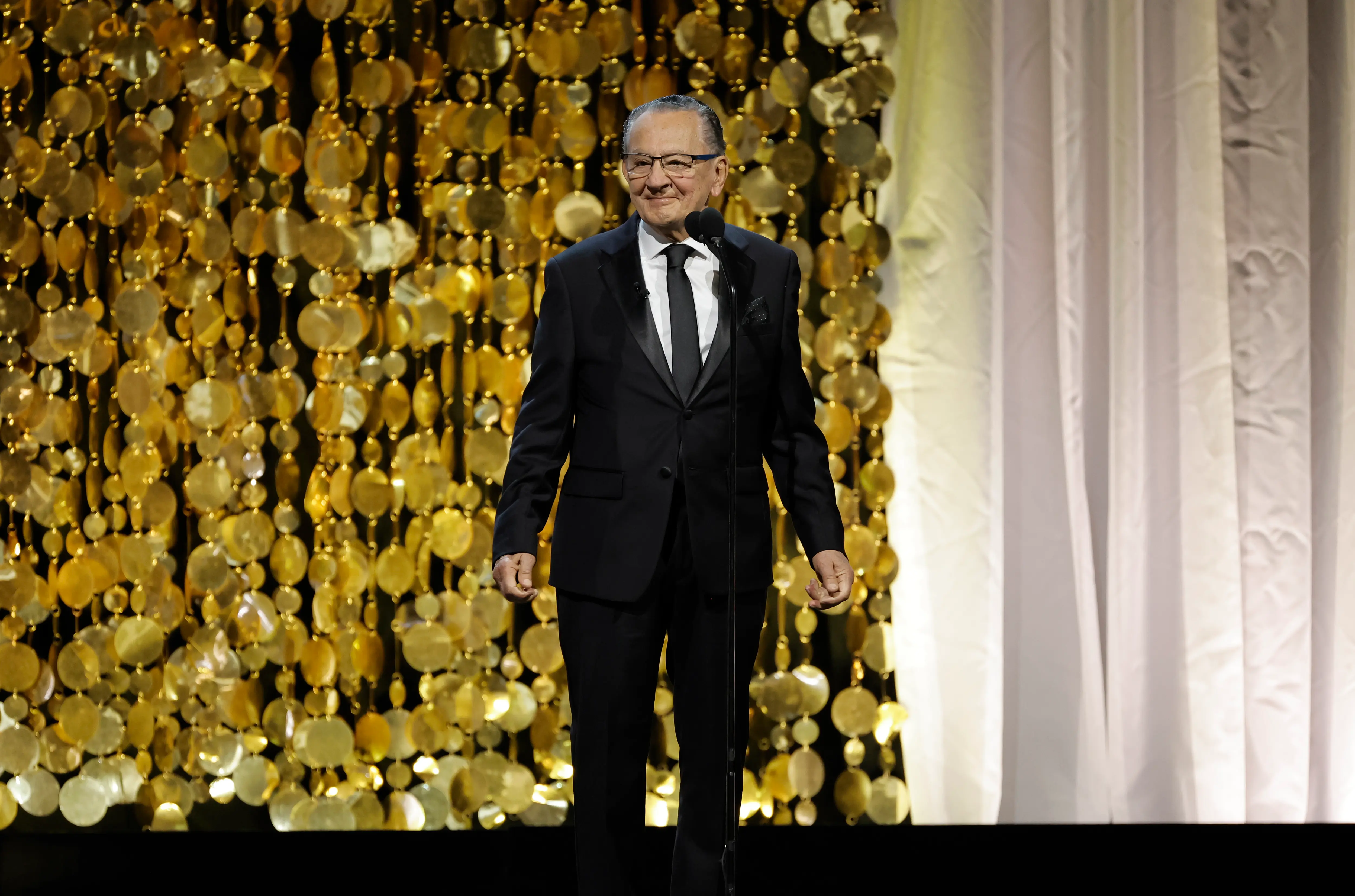 Frank Caprio's family confirmed the news of his death (Image via Getty)