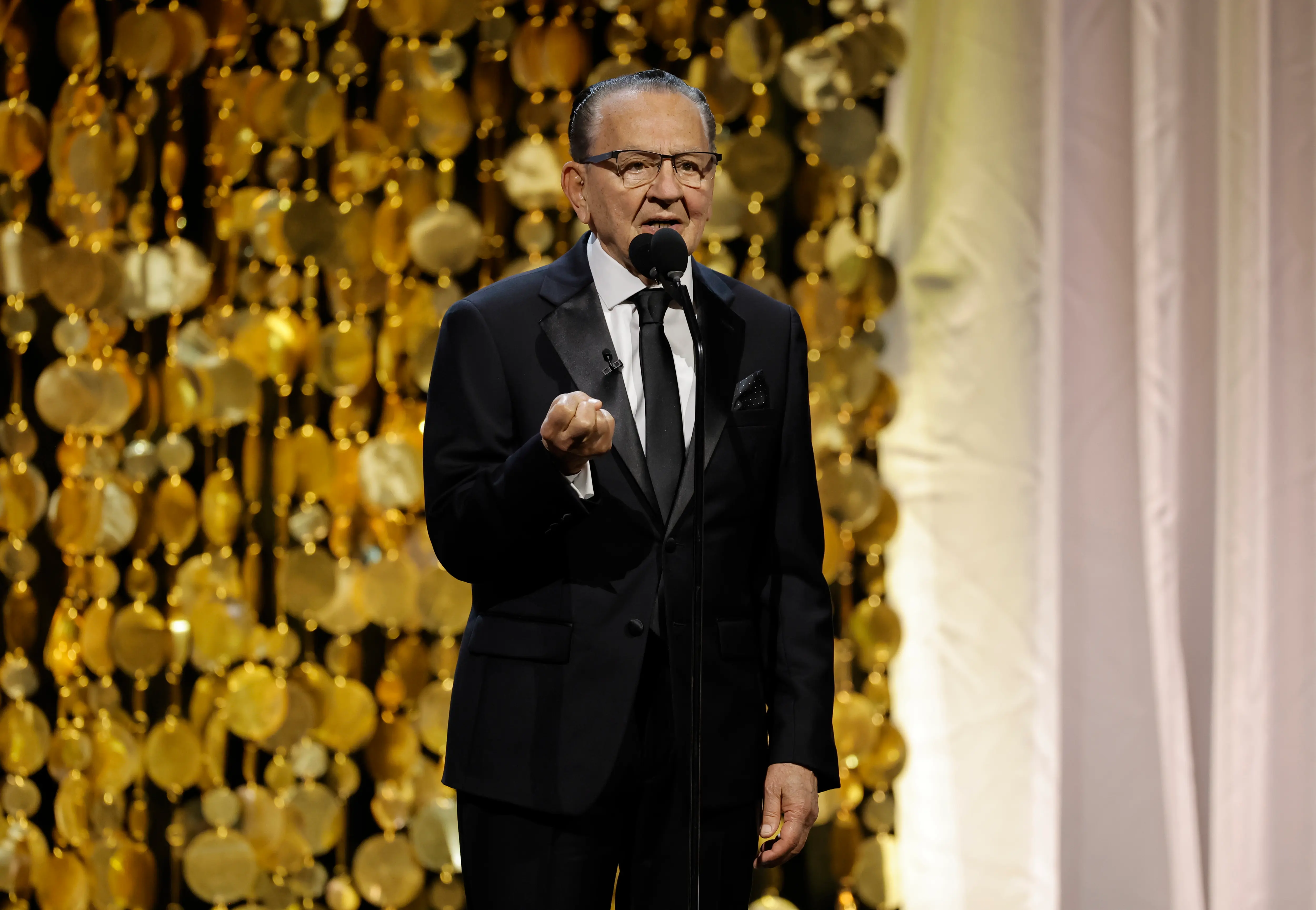 Judge Frank Caprio speaks onstage during the 2022 Creative Arts &amp; Lifestyle Emmys (Photo by Kevin Winter/Getty Images)