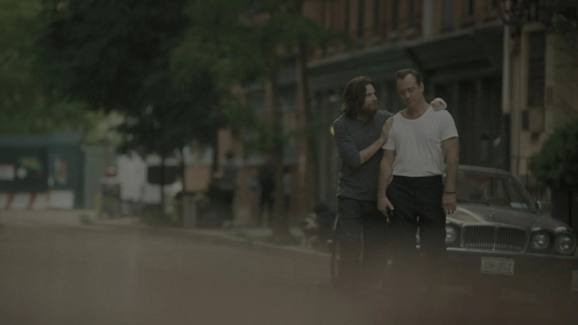 A scene from Black Rabbit (Image via X/@NetflixTudum)