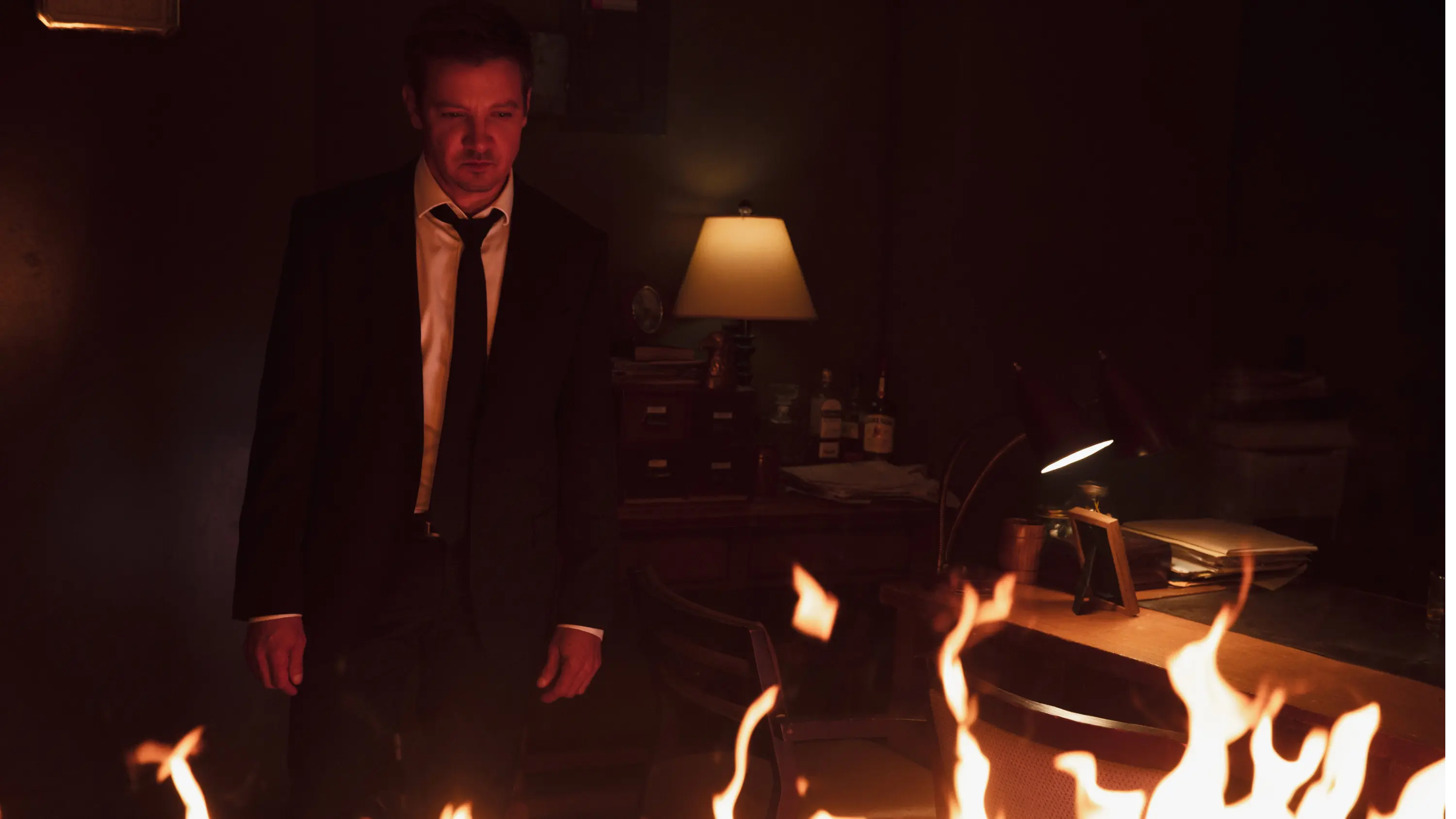 Jeremy Renner as Mike McLusky in the crime drama series Mayor of Kingstown.