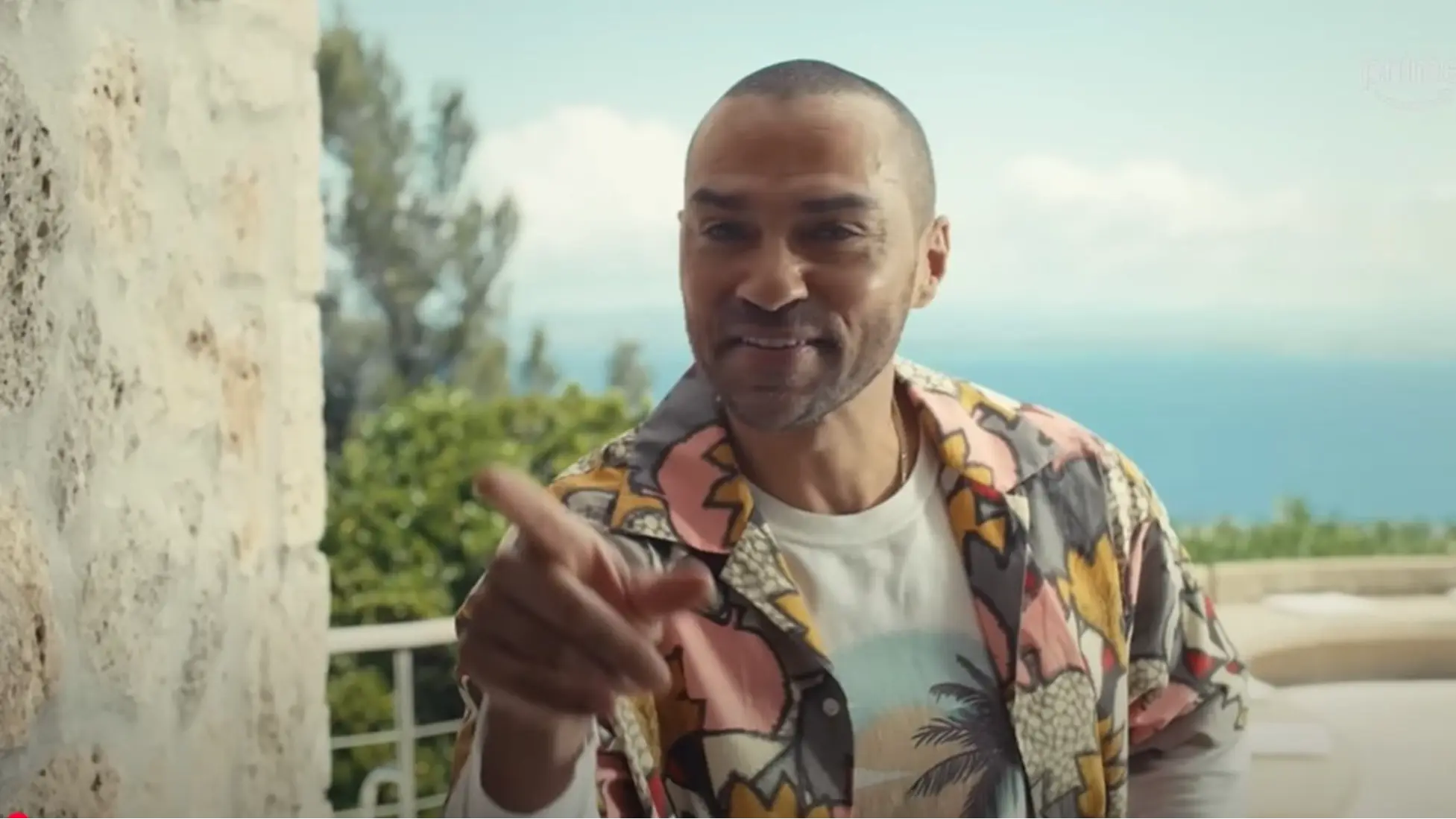 Jesse Williams as Daniel De Luca in Hotel Costiera. (Image courtsey: Youtube/@ Prime Video.)
