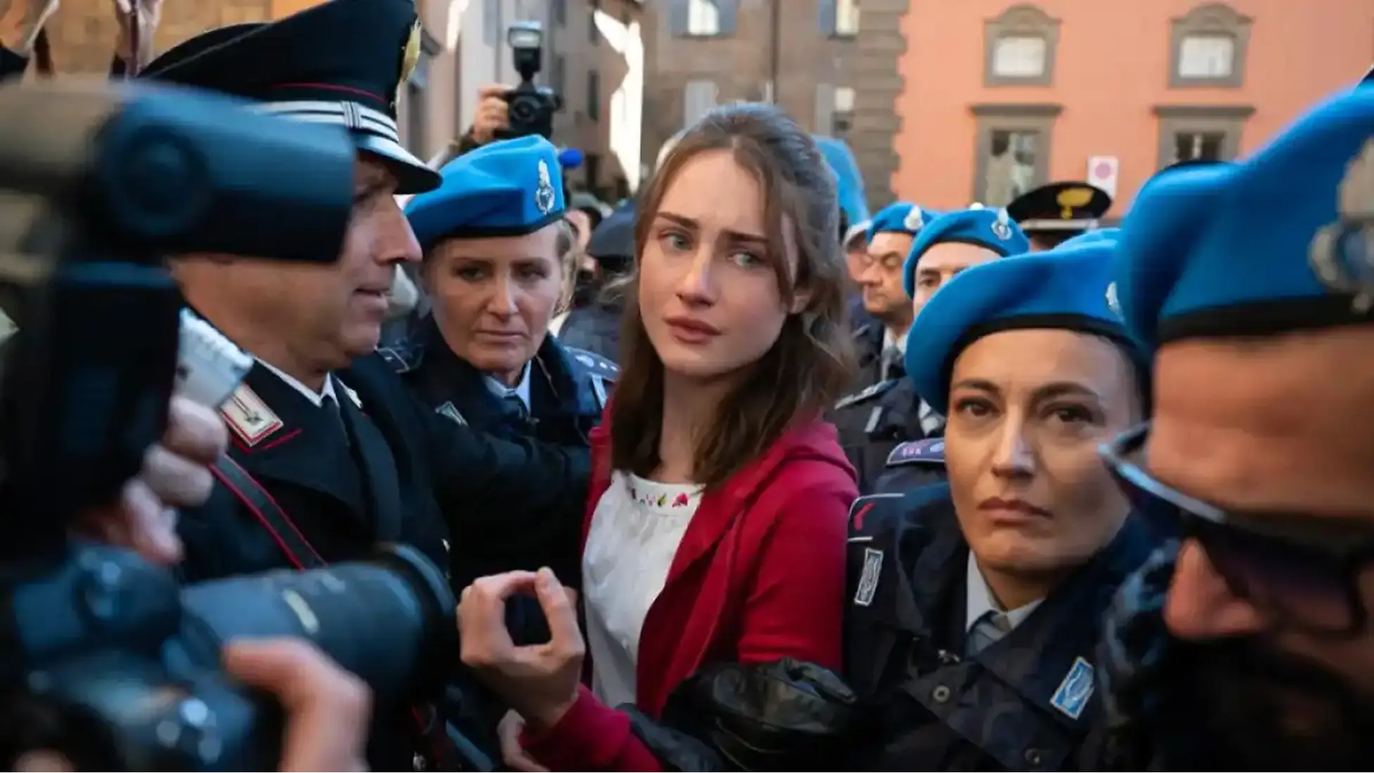Grace Van Patten as Amanda Knox in The Twisted Tale of Amanda Knox | Image via Hulu