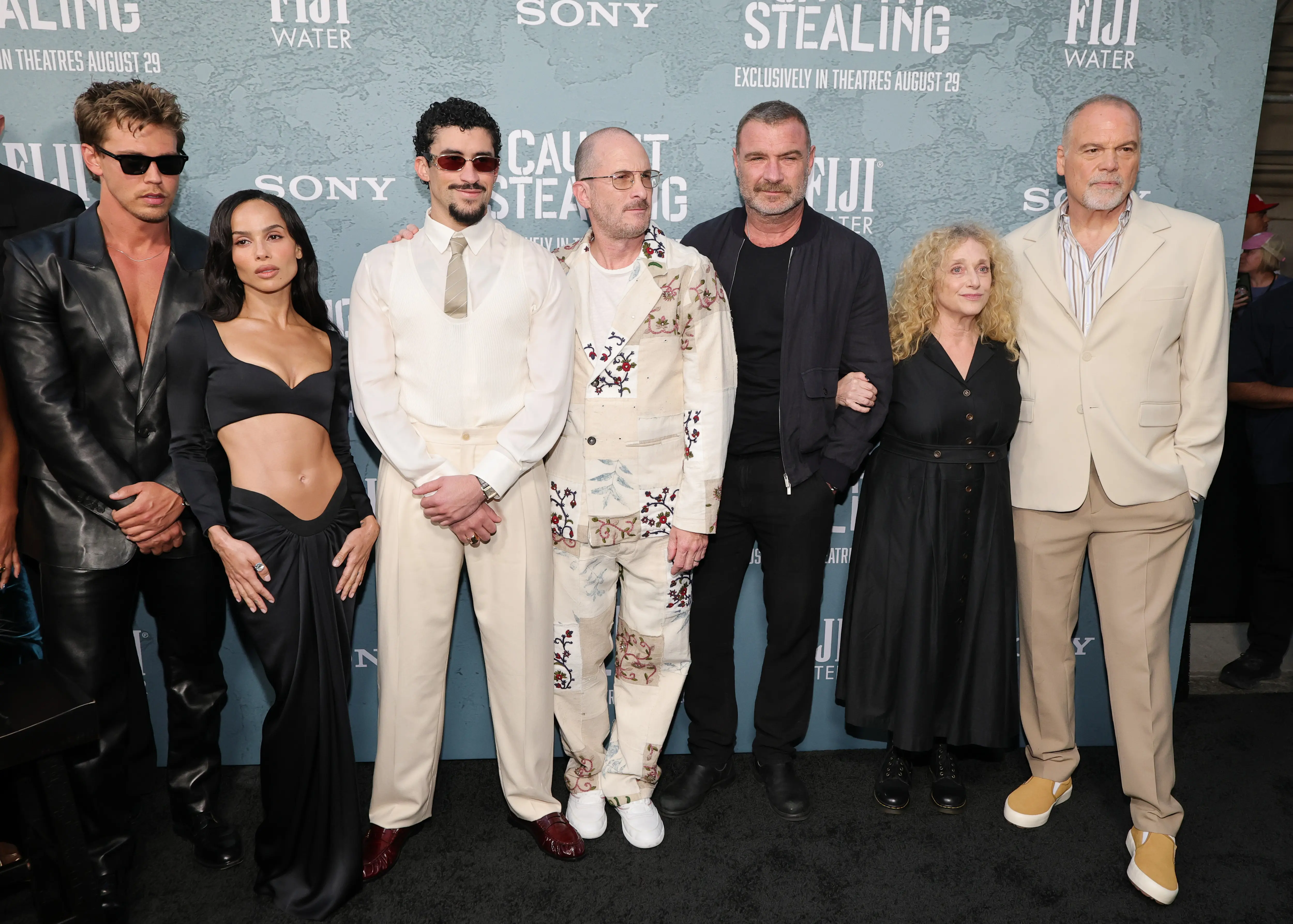 Cast and crew members of Caught Stealing (Image via Getty)