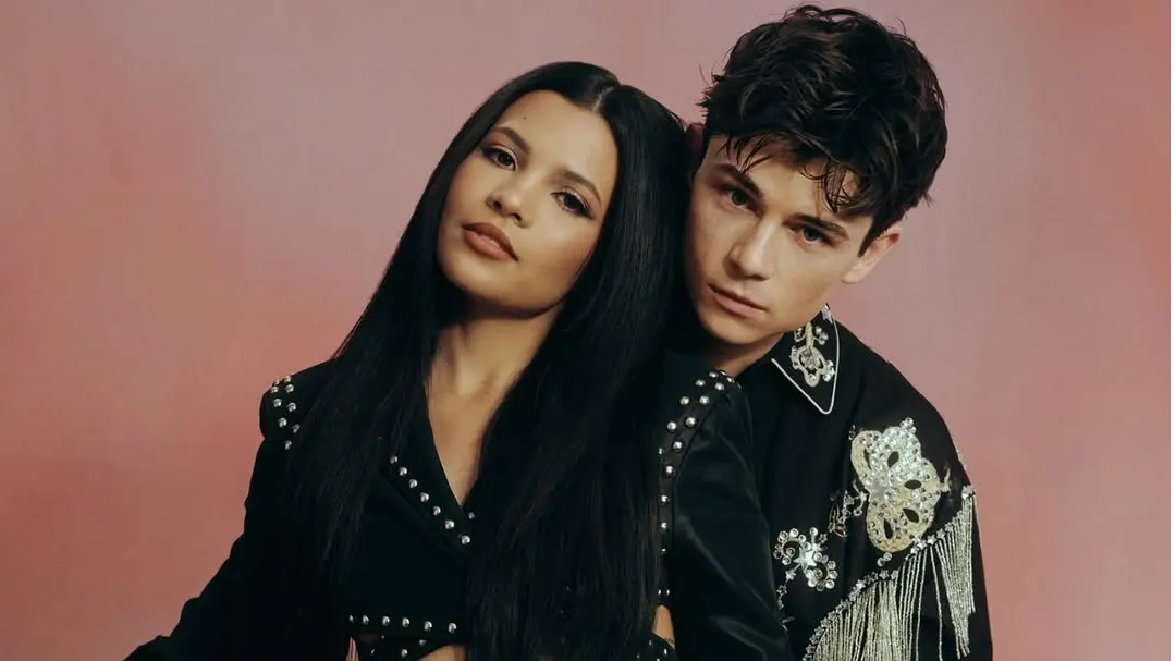 Nikki Rodriguez and Ashby Gentry via @netflix