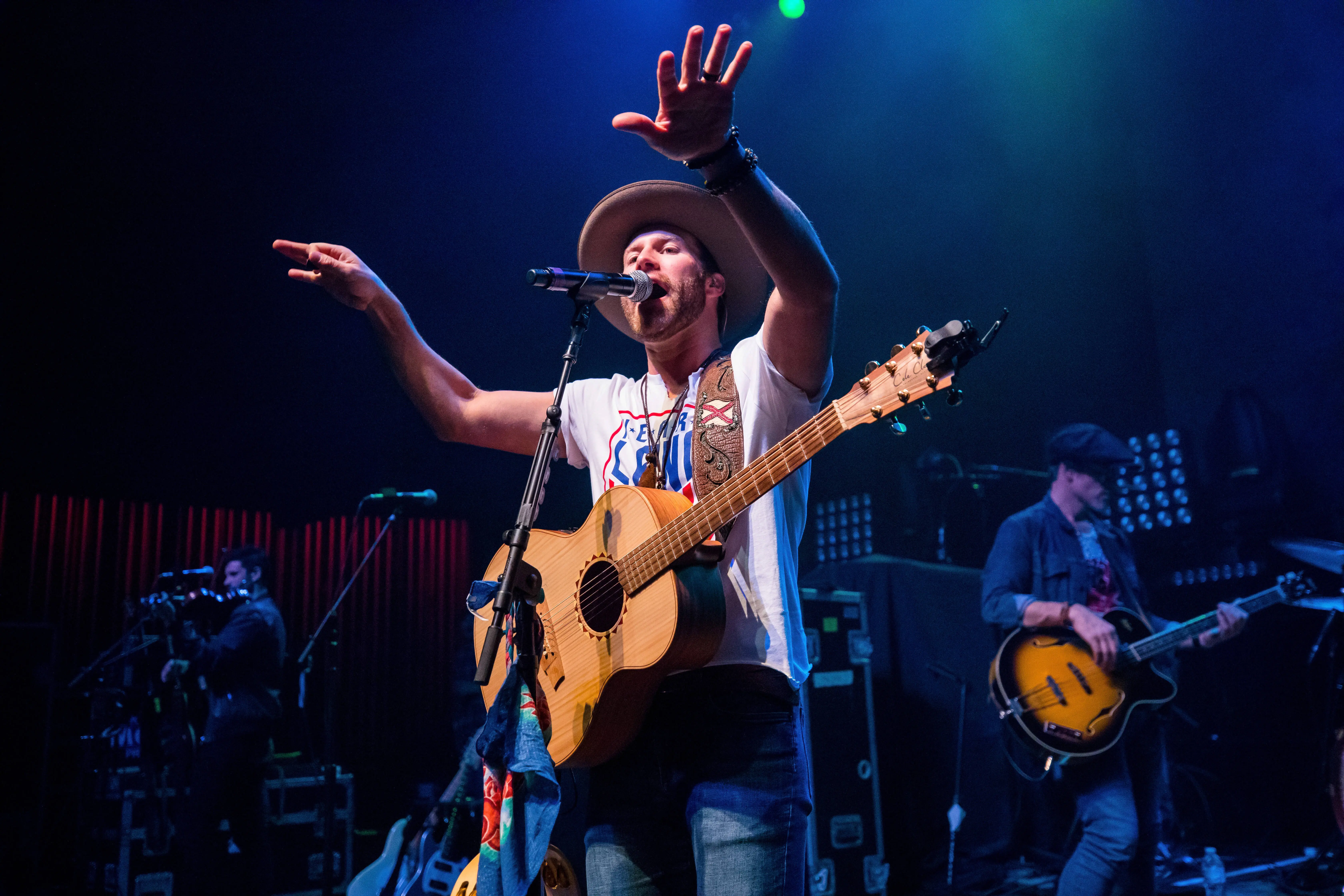 Drake White performs at The Fillmore Detroit on November 4, 2017 in Detroit, Michigan. (Image via Getty)
