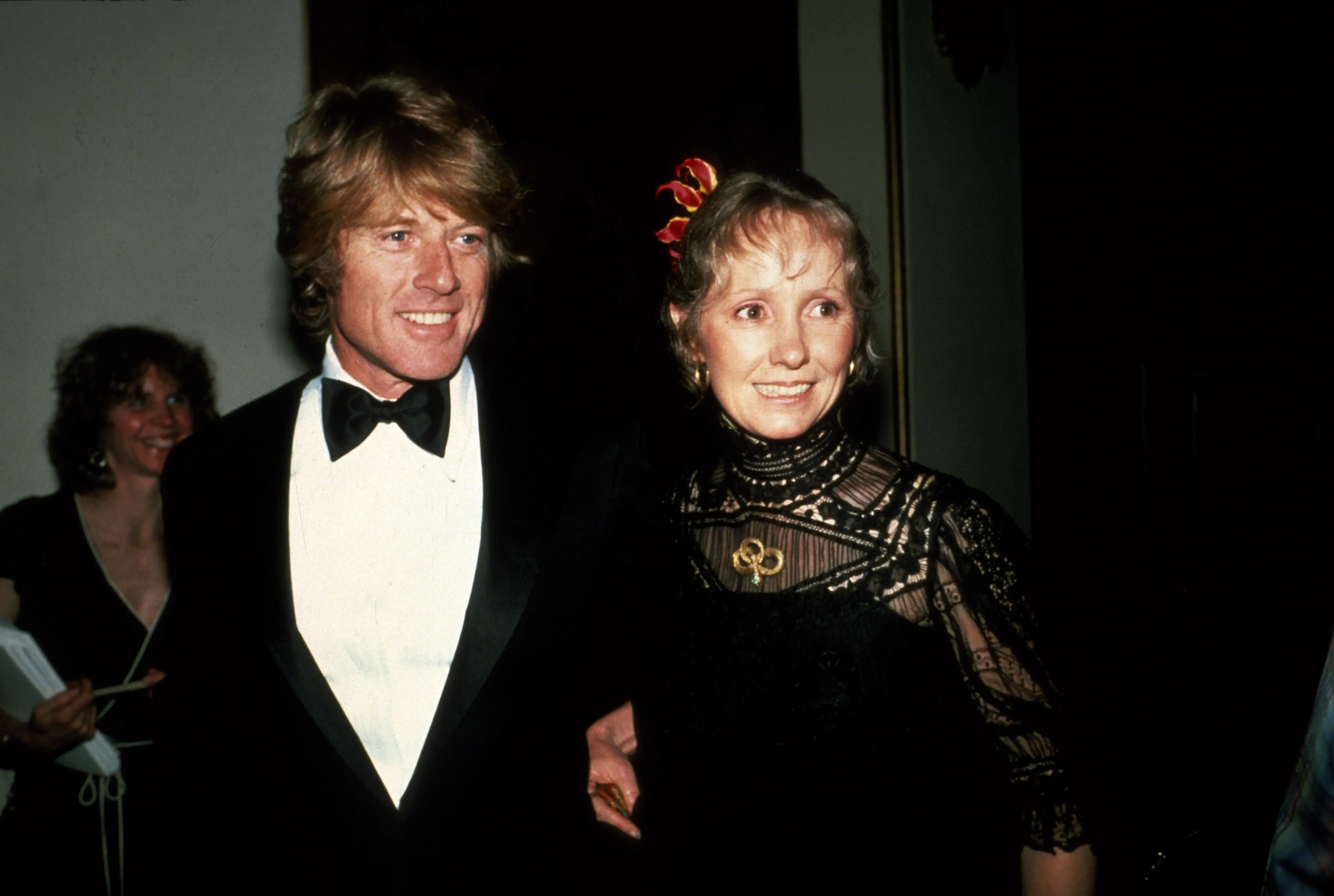 LOS ANGELES, CA - CIRCA 1981: Robert Redford and wife Lola attend the 53rd Academy Awards circa 1981 in Los Angeles, California. (Photo by Bret Lundberg/IMAGES/Getty Images)