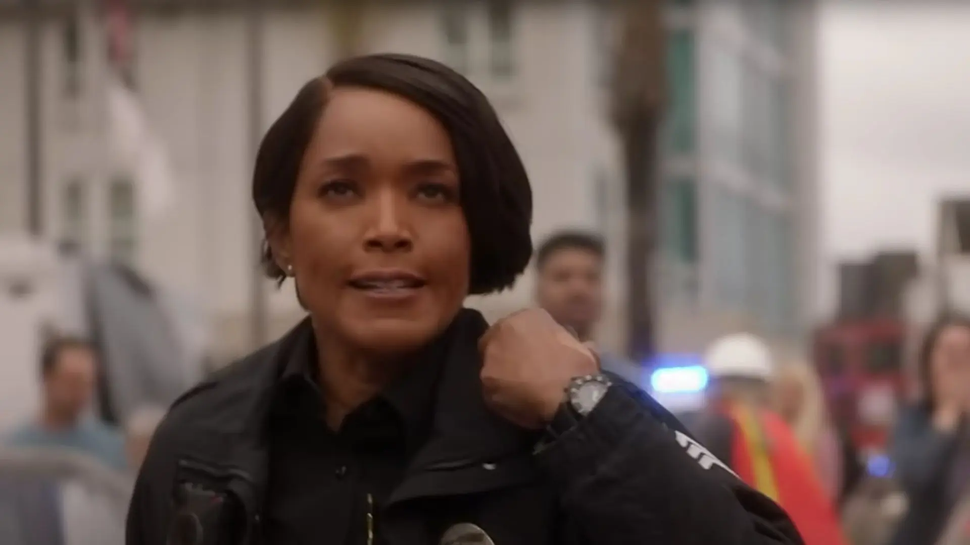 A scene frpm 9-1-1 season 9 episode 1 (Image via YouTube/@ABC)