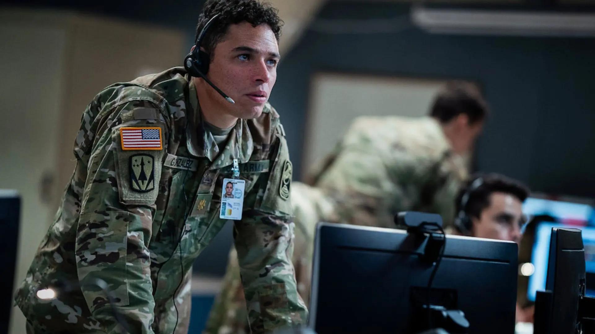 Anthony Ramos as Major Daniel Gonzalez (Image via Netflix)