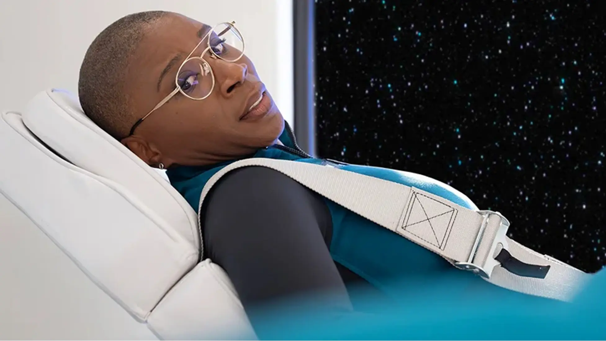 Aisha Hinds as Hen Wilson strapped into the Inara capsule in 9-1-1 season 9 episode 2 Spiraling, moments before the re-entry crisis. Image via ABC.