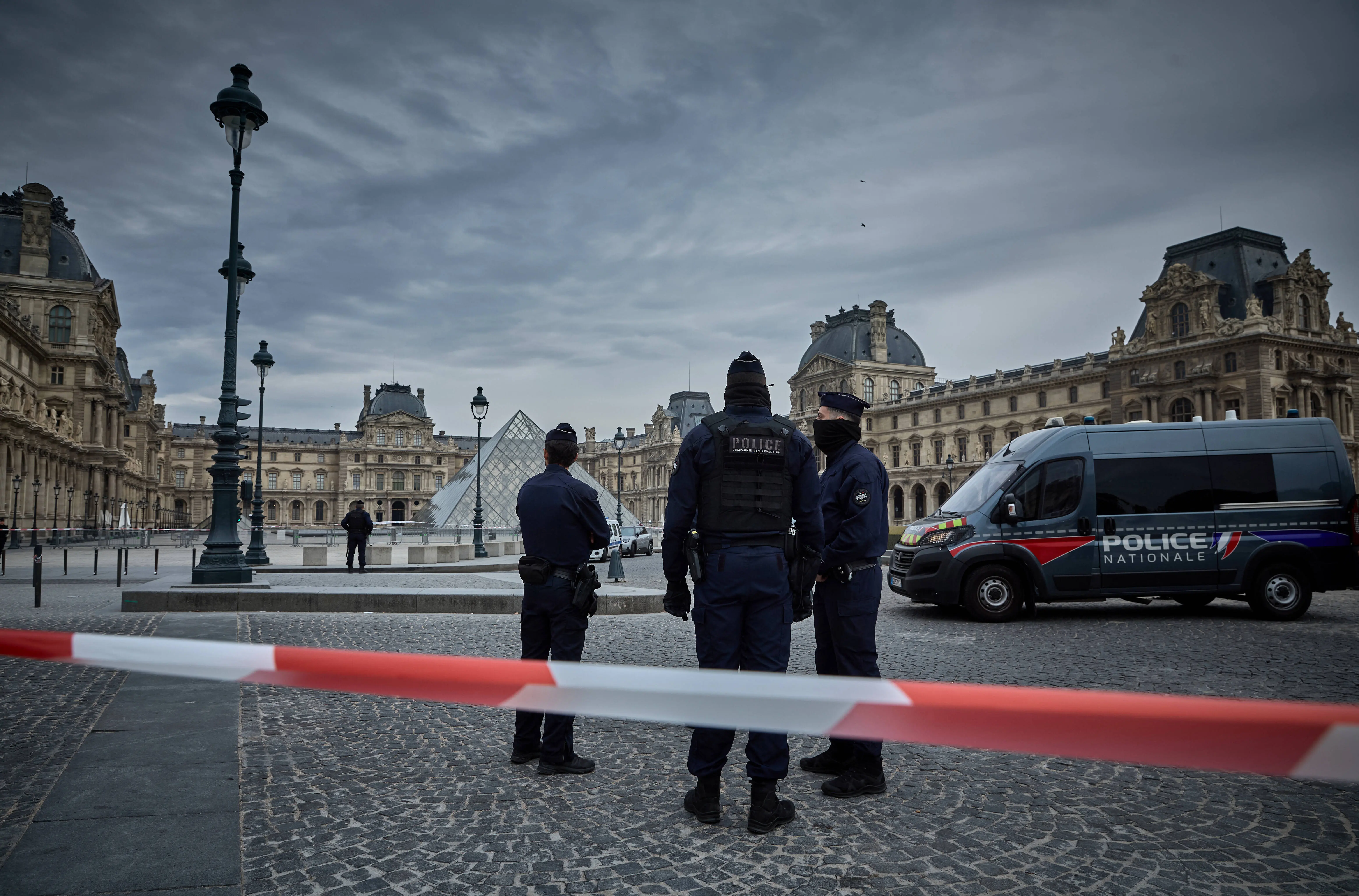 Louvre robbery case is being investigated by the authorities and no one has been arrested yet (Image via Getty)