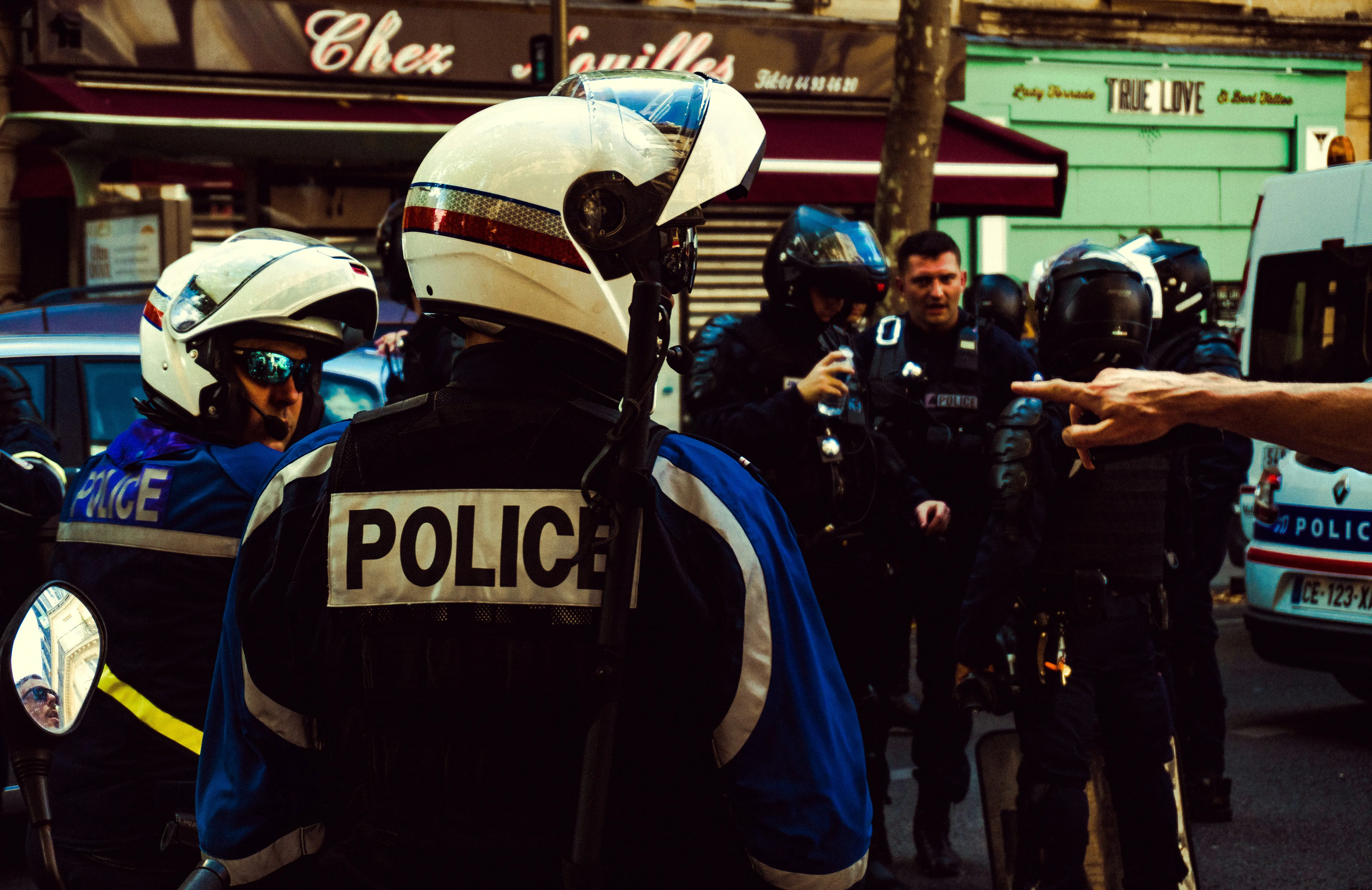 A representational image of the police (Image via Unsplash/Bernie Almanzar)