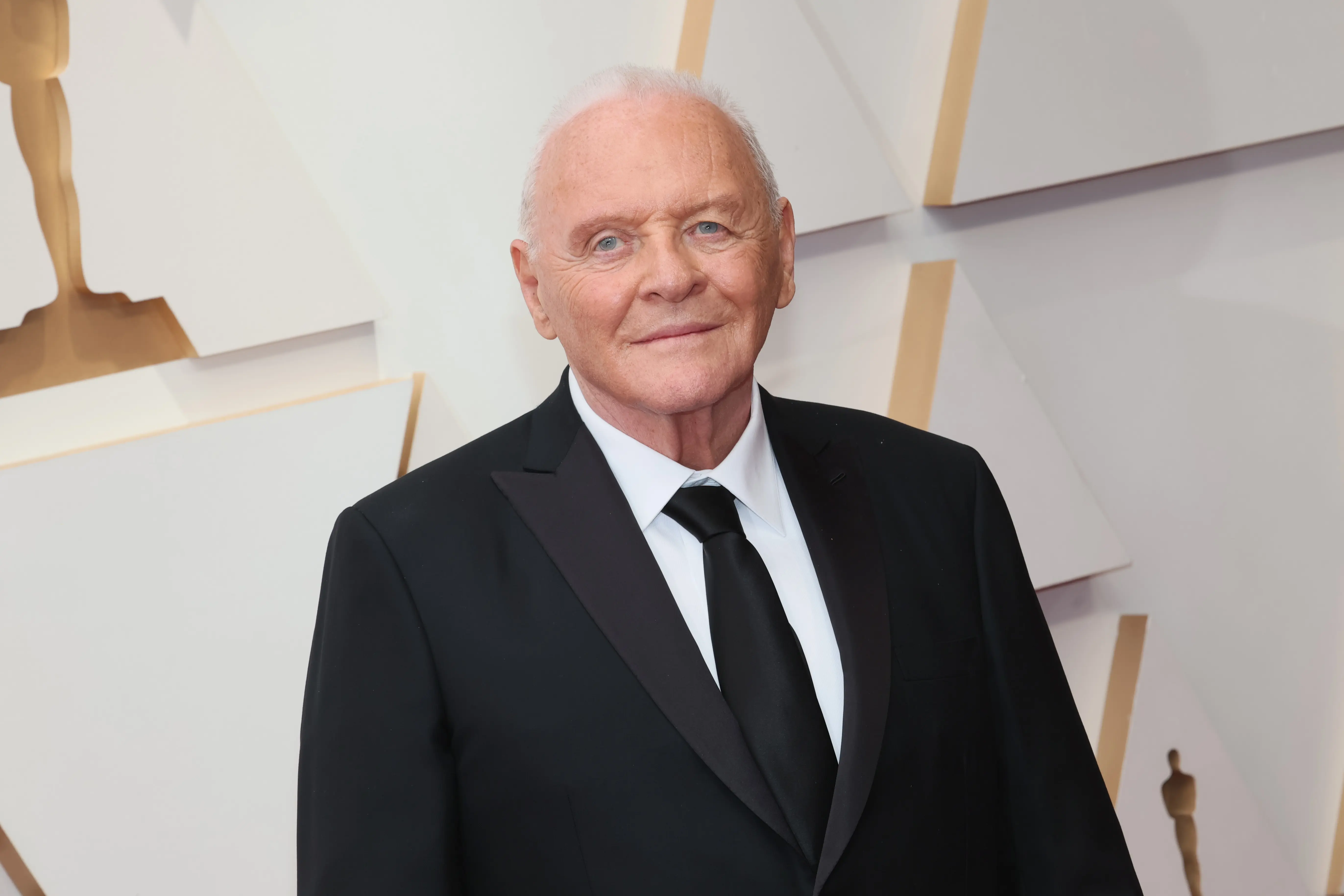 Anthony Hopkins attends the 94th Annual Academy Awards at Hollywood and Highland on March 27, 2022 in Hollywood, California (Image via Getty)