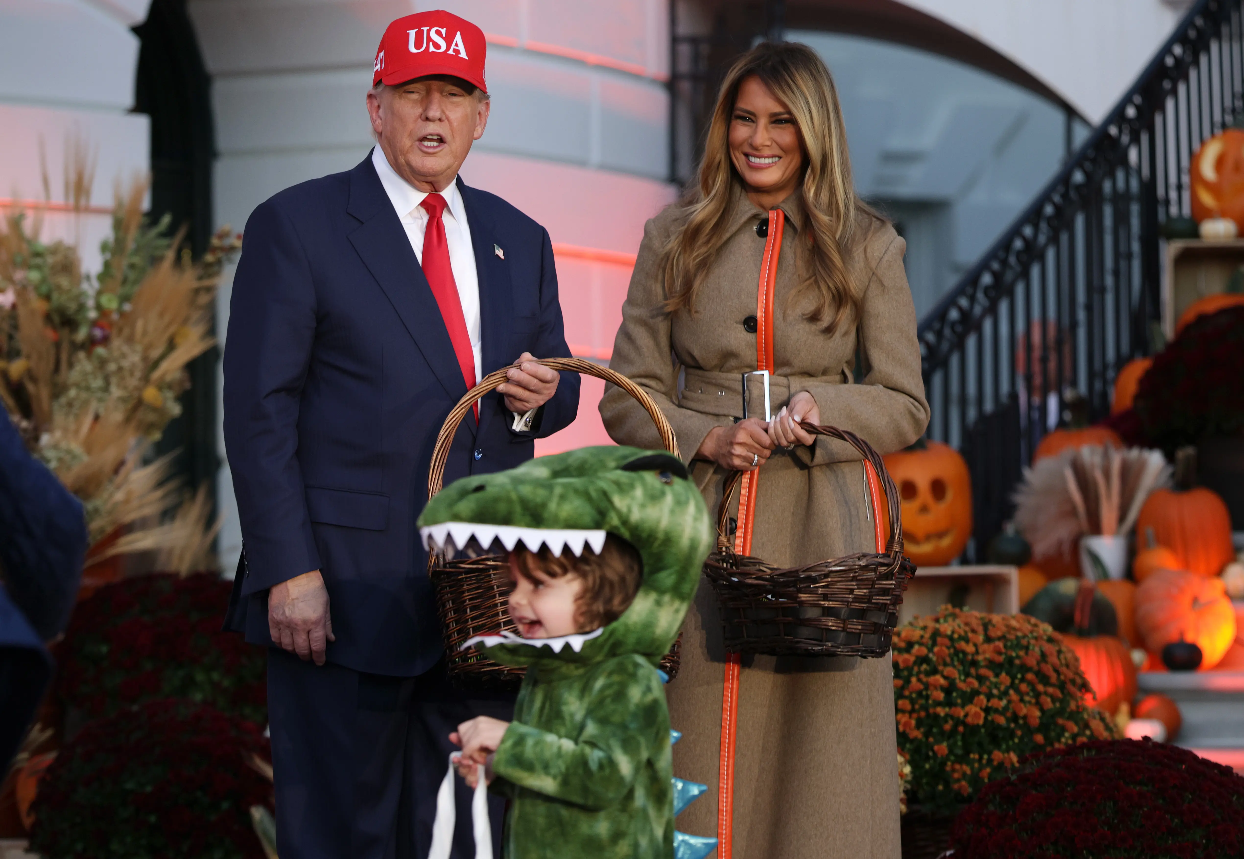 Donald Trump’s Recreated 2019 Candy Moment Draws Attention (Photo by Alex Wong/Getty Images)