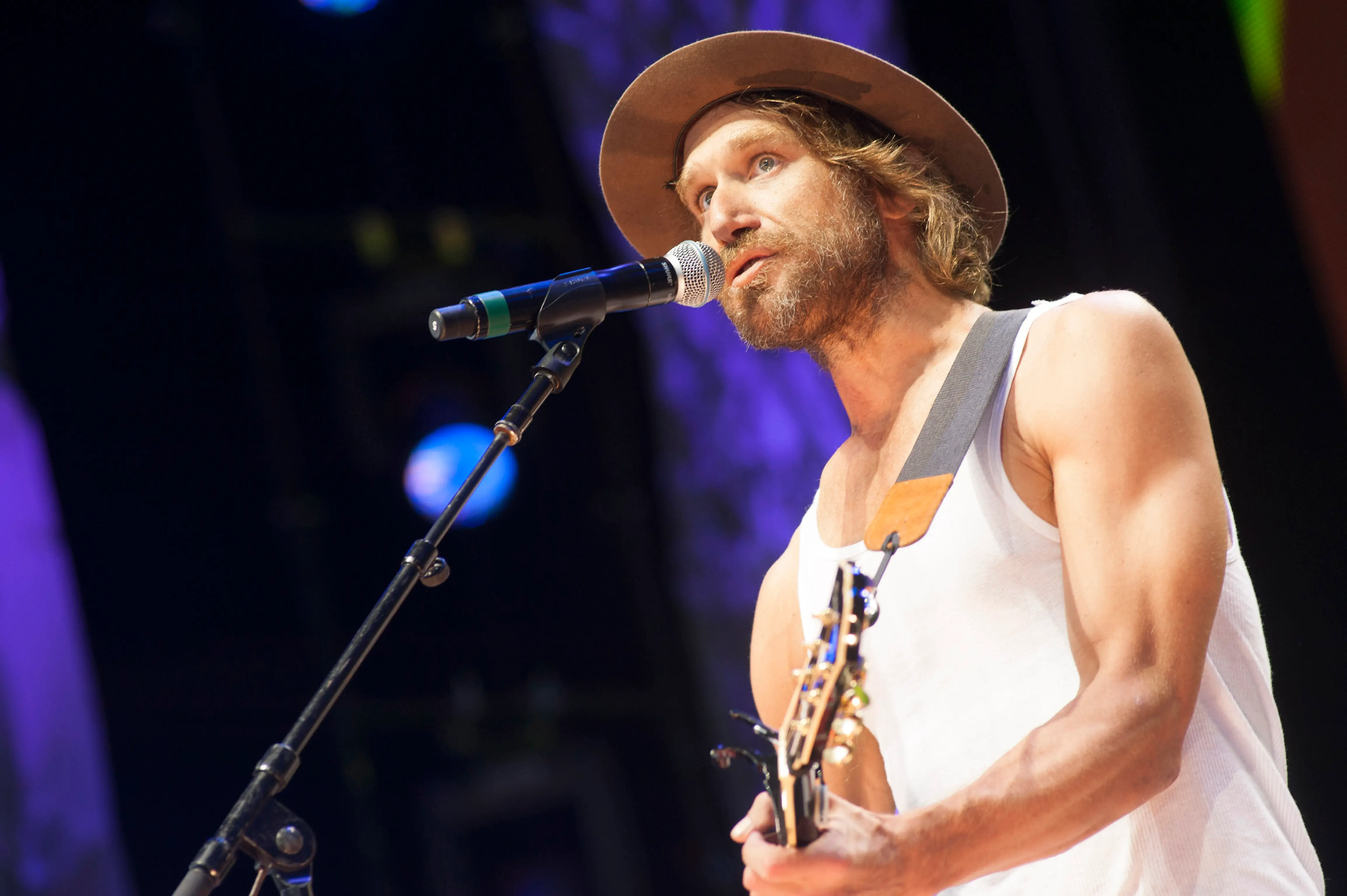 Singer Todd Snider performs at Farm Aid 2014, Raleigh, North Carolina, September 13, 2014. (Photo by Paul Natkin/Getty Images)