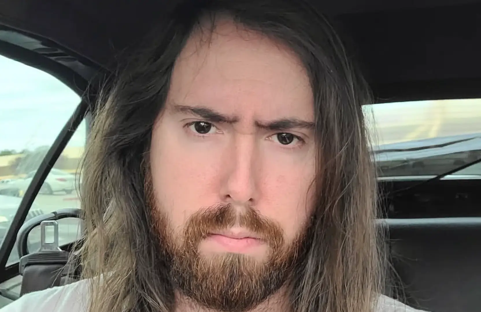 (Image via Instagram/@asmongold)