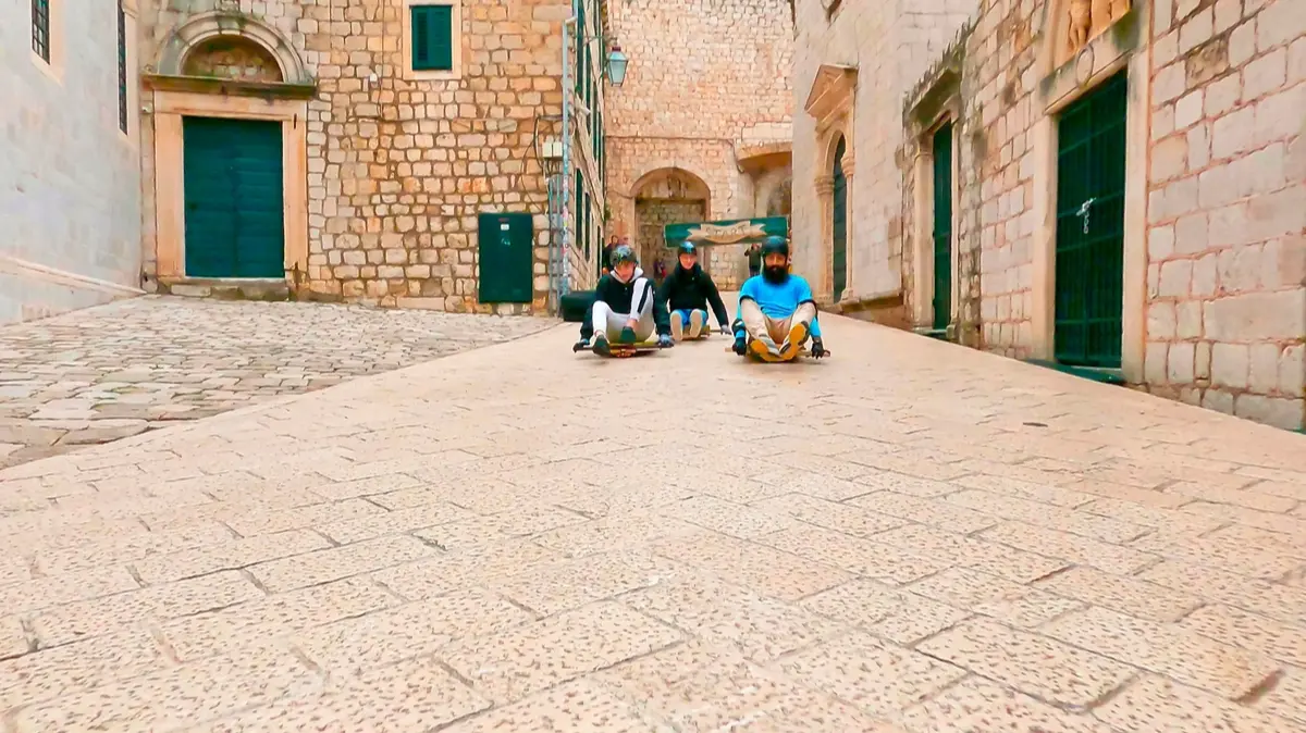 The Amazing Race season 38 (Image via CBS)