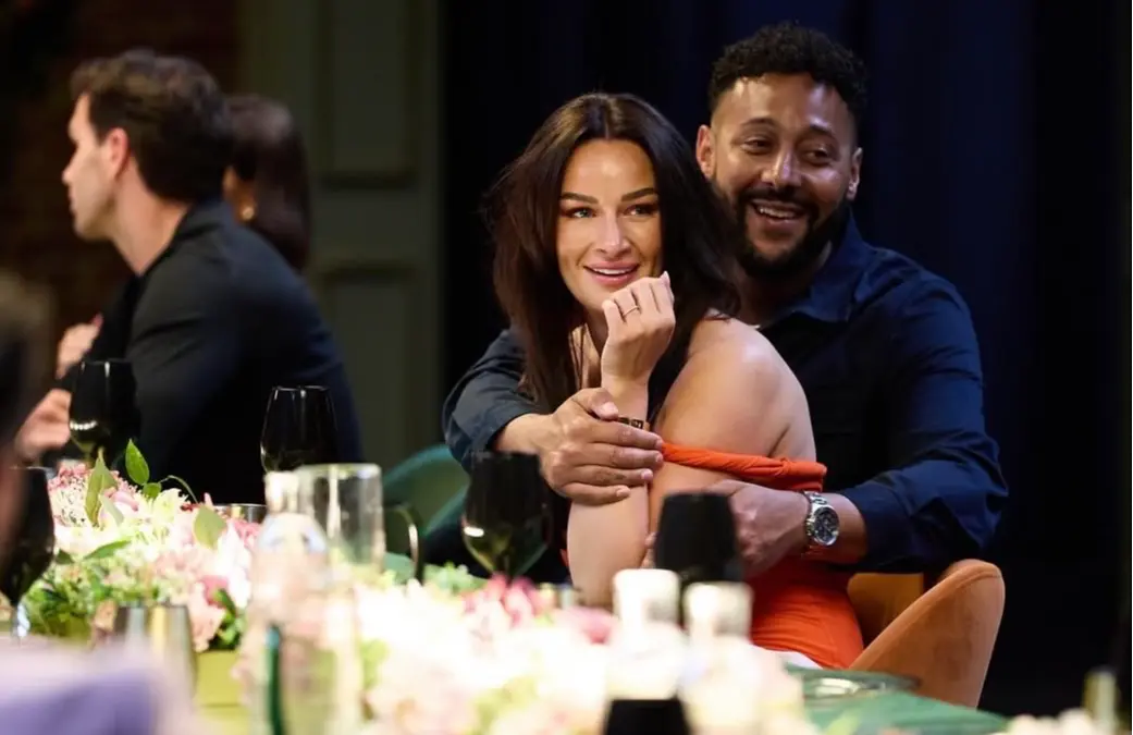 Rebecca and Bailey (Image via Instagram/@bec.fen)