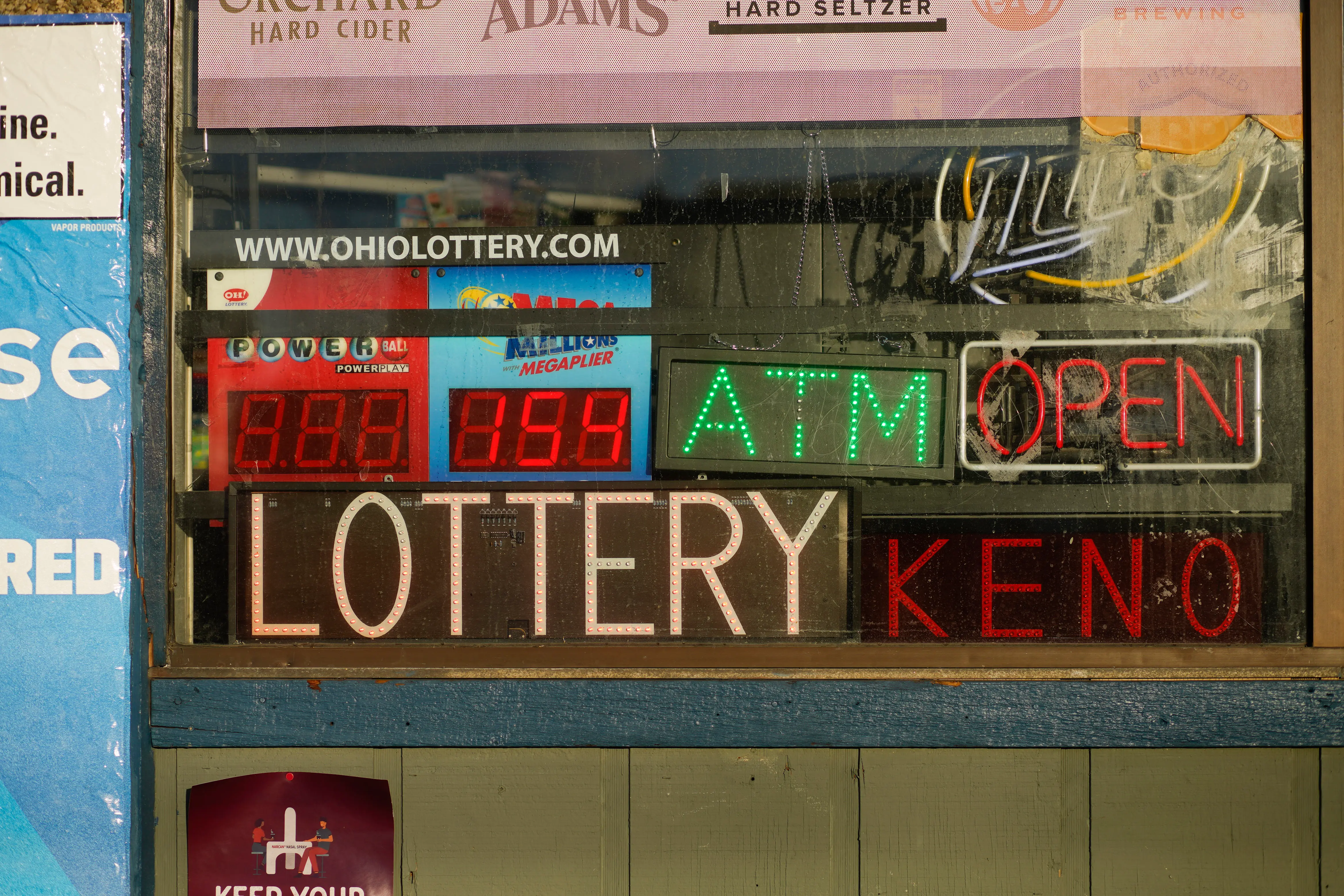 COLUMBUS, OH - NOVEMBER 07: Powerball signs that would usually read the number of millions in the jackpot have their numbers turned off on November 7, 2022 in Columbus, Ohio. The lottery games jackpot has reached a record $1.9 billion. (Photo by Andrew Spear/Getty Images)