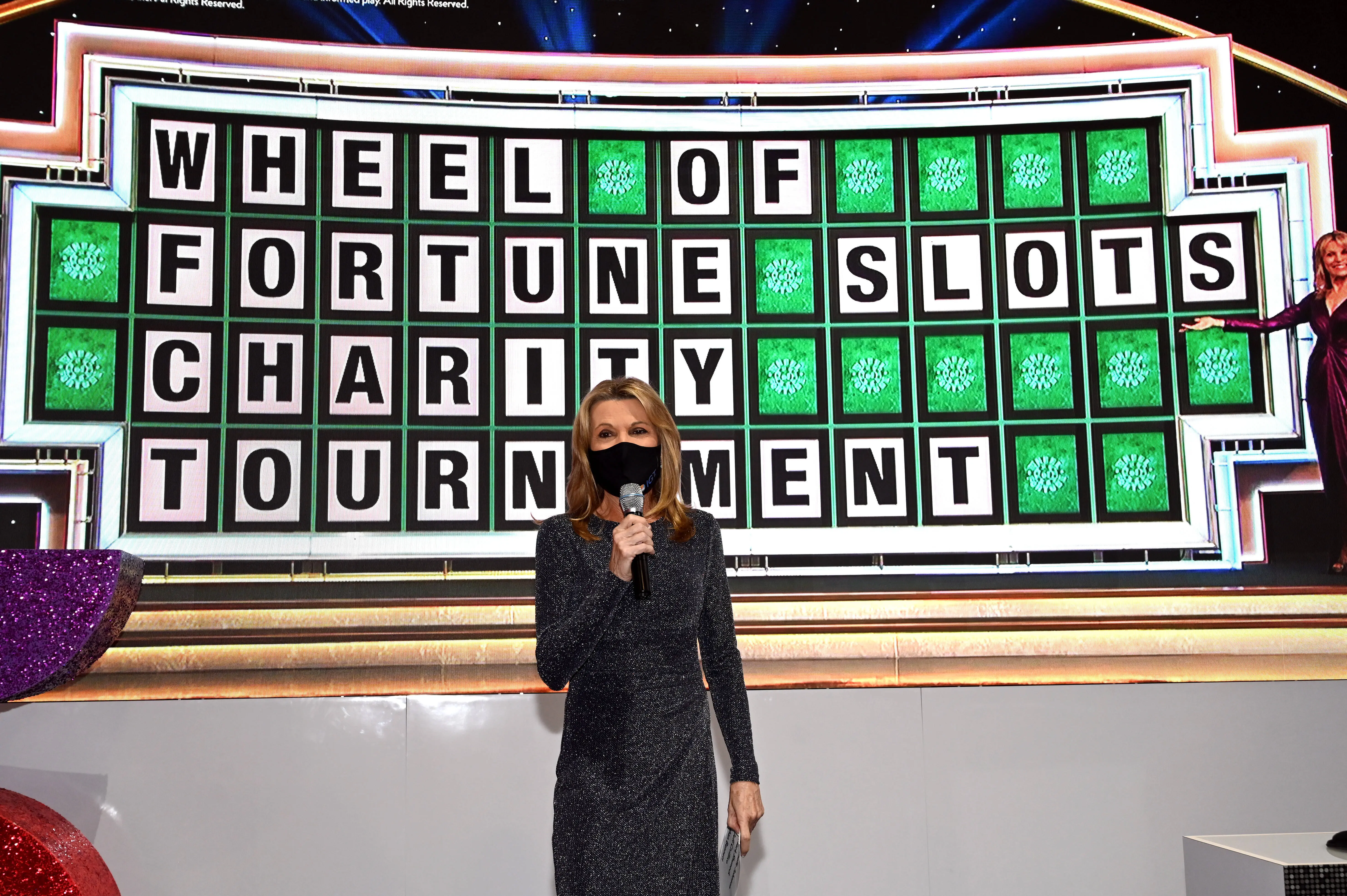 Wheel of Fortune hostess Vanna White  (Image via Getty)