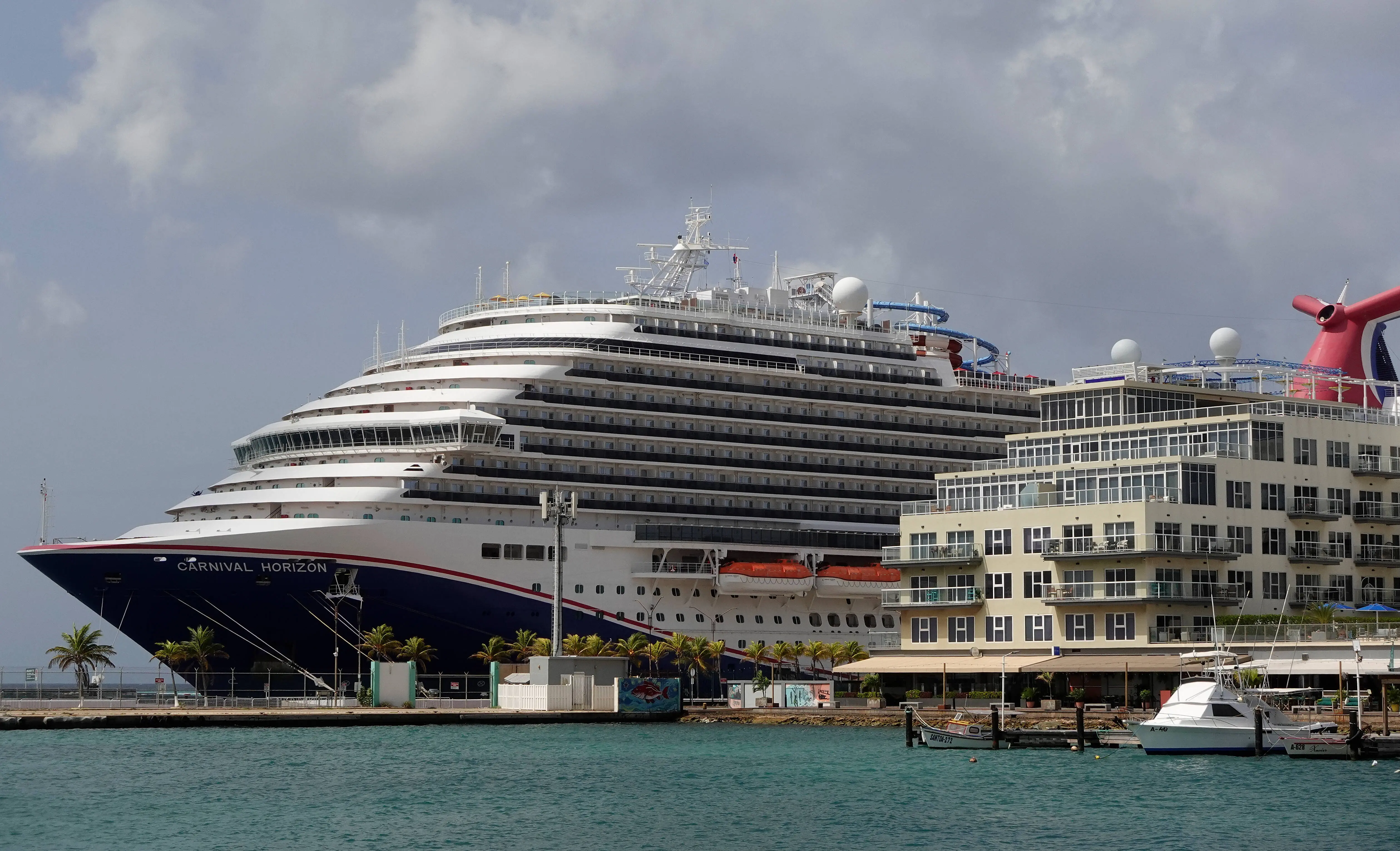 What happened between Anna Kepner and her stepbrother the night before her death on Carnival Cruise? (Photo by Gary Hershorn/Getty Images)