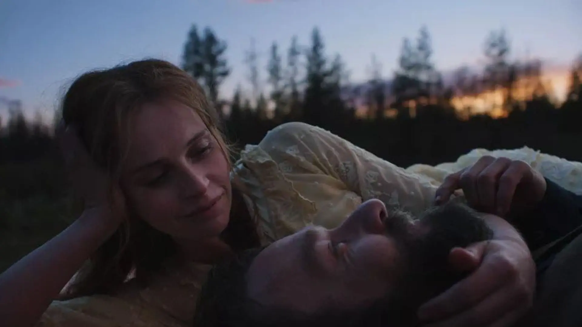 A scene from Train Dreams (Image via Netflix)