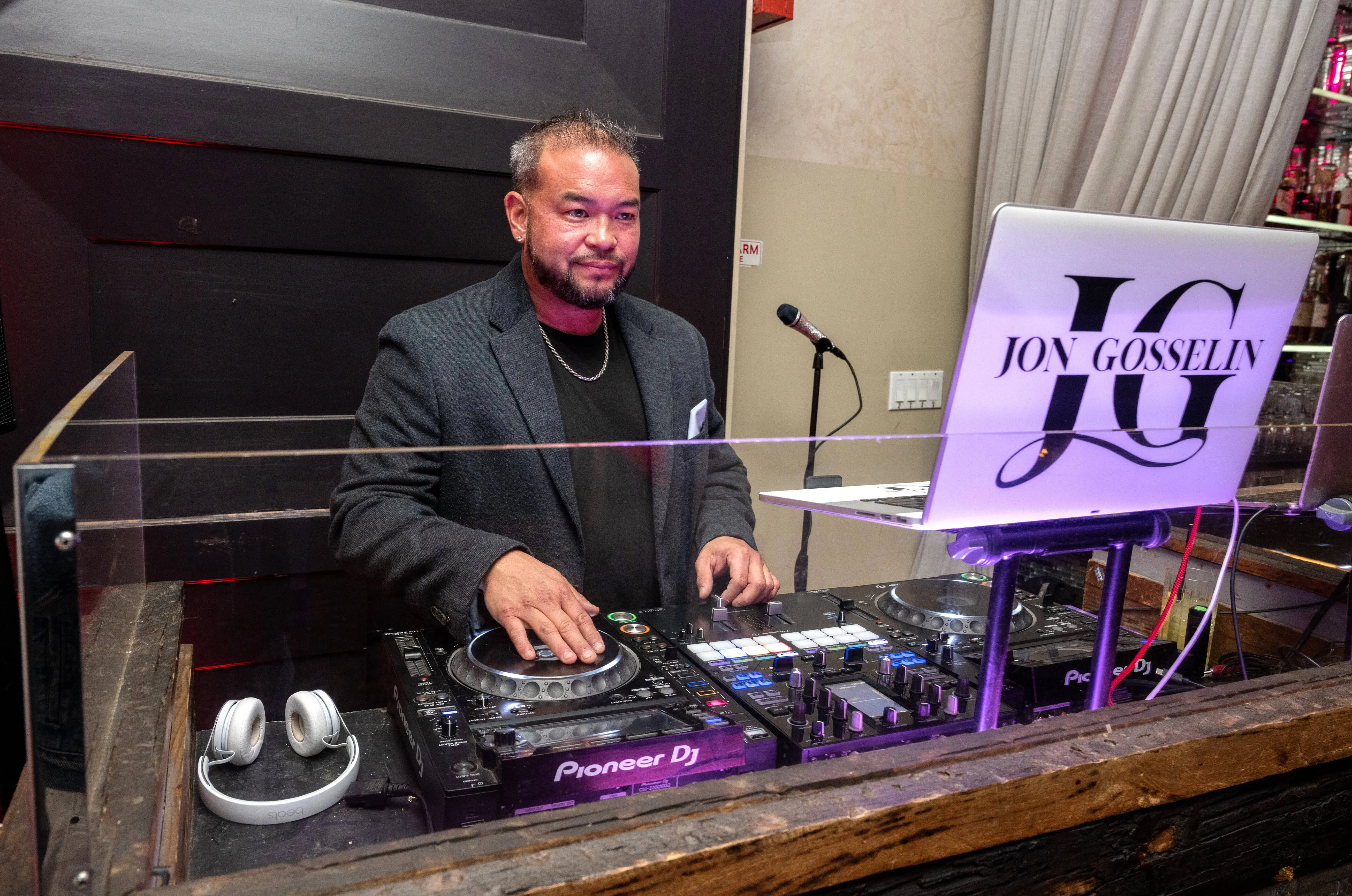 Jon Gosselin's career explored as he marries girlfriend Stephanie Lebo. (Image by Amanda Edwards/Getty Images)