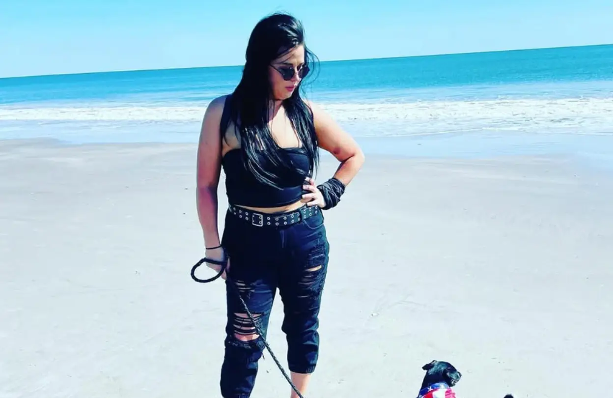 Streamer Kaceytron, who made a video recounting the pressures she is facing as a result of Ethan Klein's lawsuit (Image via Instagram/@kaceytronforever)