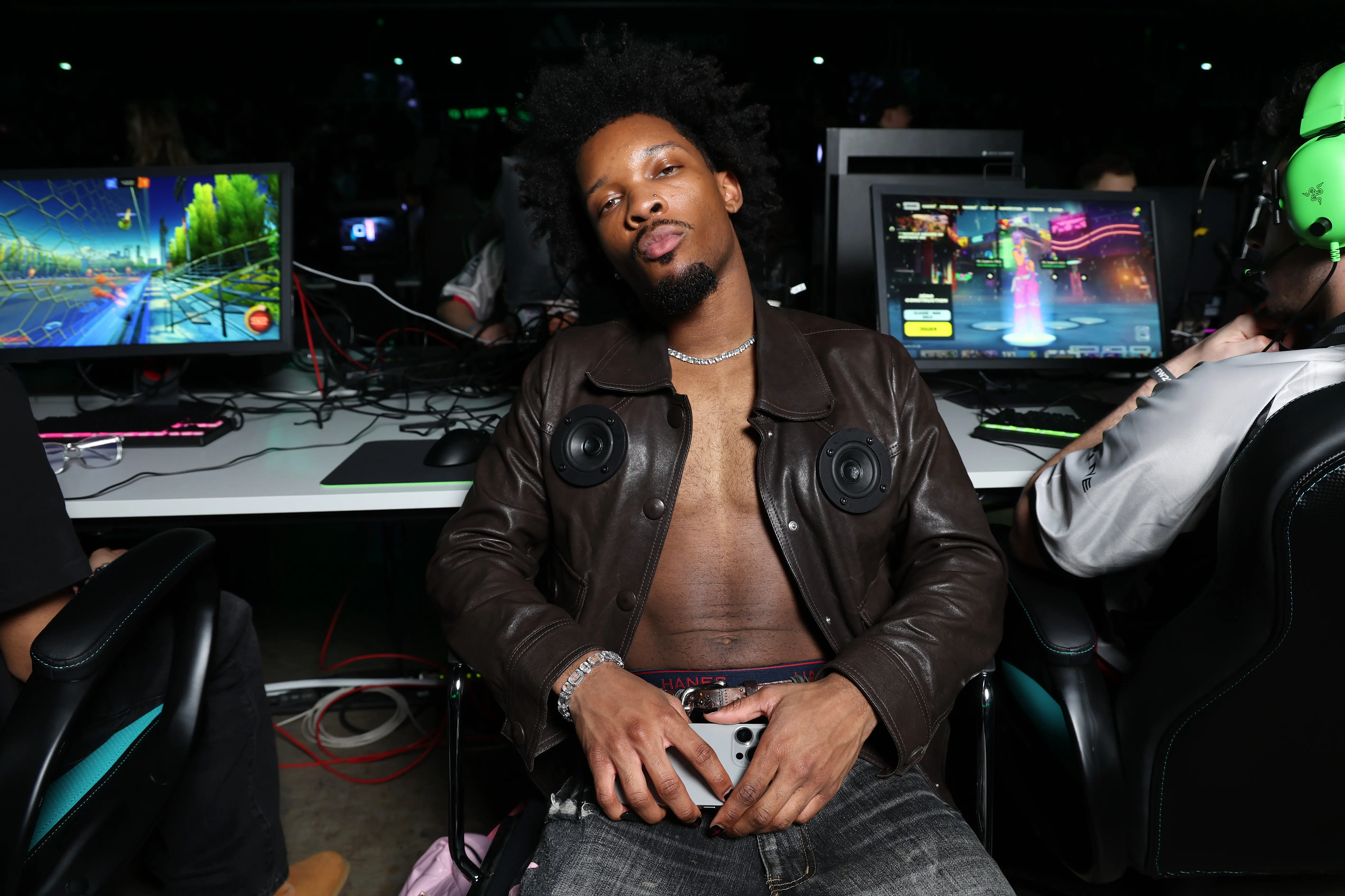 PARIS, FRANCE - MARCH 09: (EDITORIAL USE ONLY - For Non-Editorial use please seek approval from Fashion House) d4vd attends the Coperni Womenswear Fall/Winter 2025-2026 show as part of Paris Fashion Week  at Adidas Arena on March 09, 2025 in Paris, France. (Photo by Pascal Le Segretain/Getty Images)