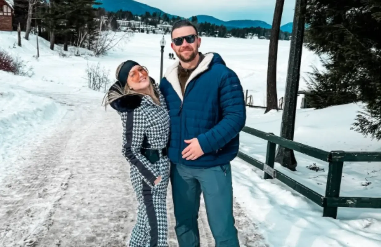 Liz and Andrei from 90 Day Fiancé (Image via Instagram/@elizabethcastravet)