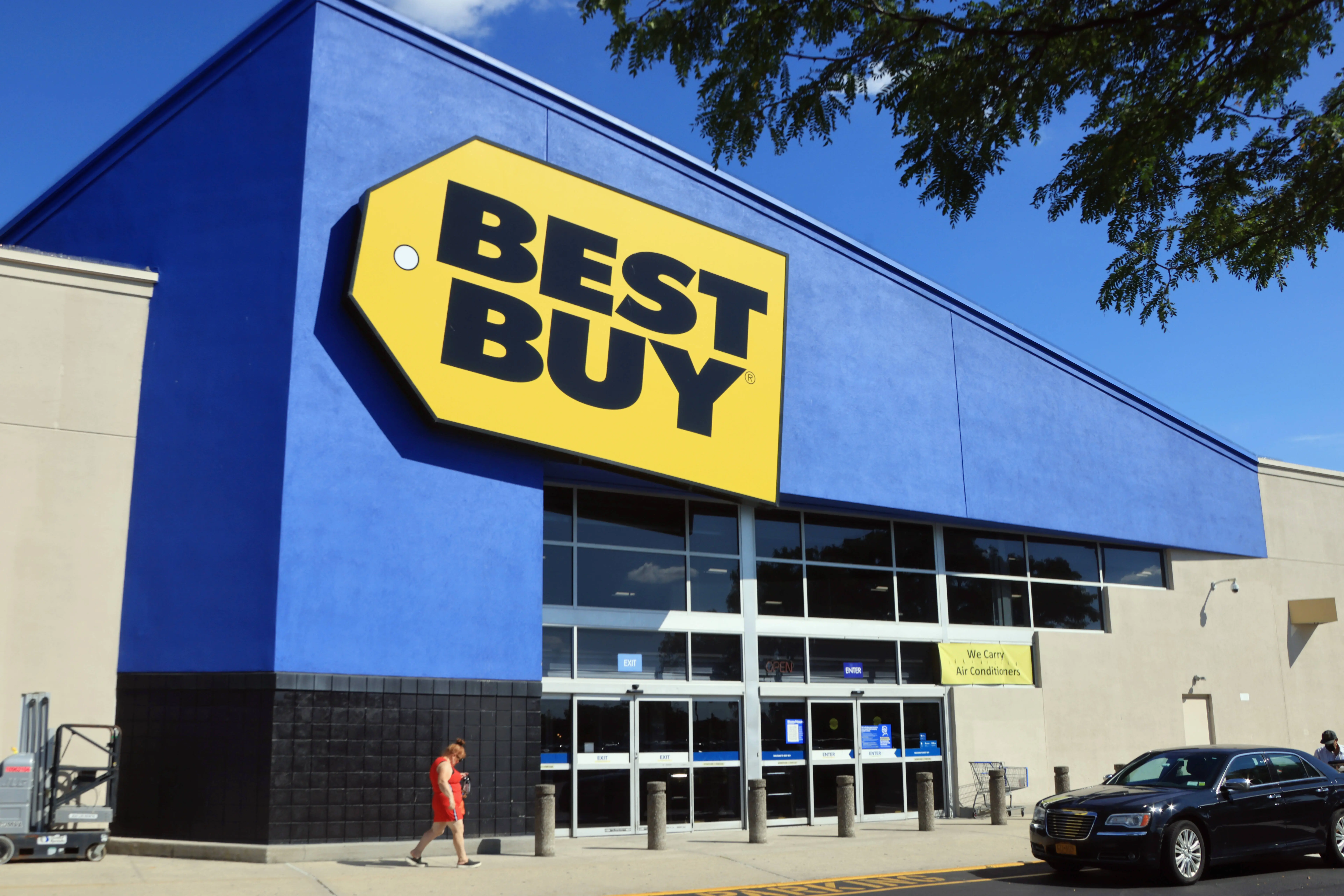 When does Best Buy Cyber Monday sale end? (Photo by Bruce Bennett/Getty Images)