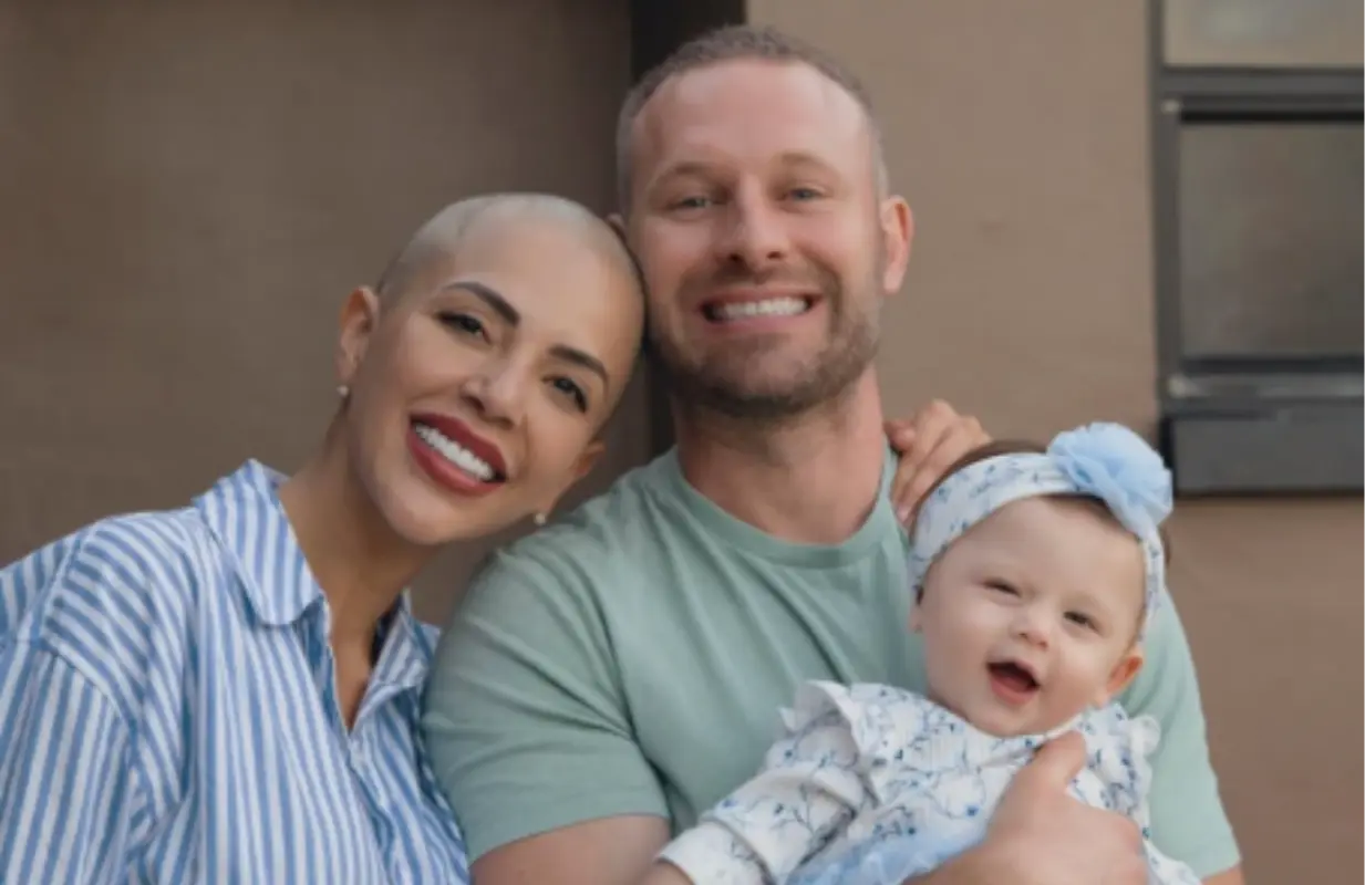 Jasmine and Matt from 90 Day Fiancé: Happily Ever After? season 9 with their daughter Matilda (Image via Instagram/@jasminepanama)