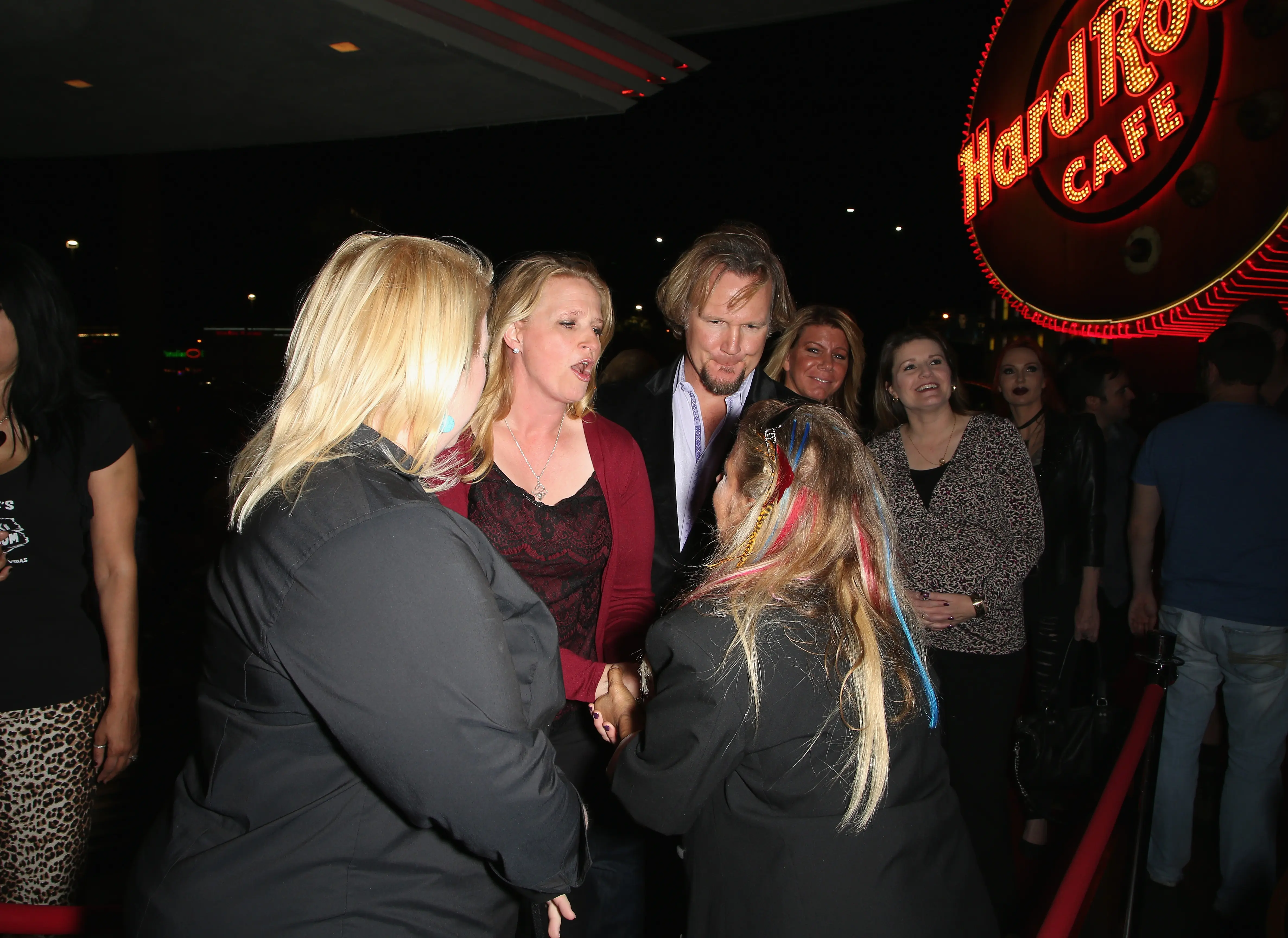 Janelle Brown, Christine Brown, Kody Brown, Meri Brown and Robyn Brown during Hard Rock Cafe Las Vegas at Hard Rock Hotel's 25th anniversary celebration on October 10, 2015 in Las Vegas, Nevada (Image via Getty)