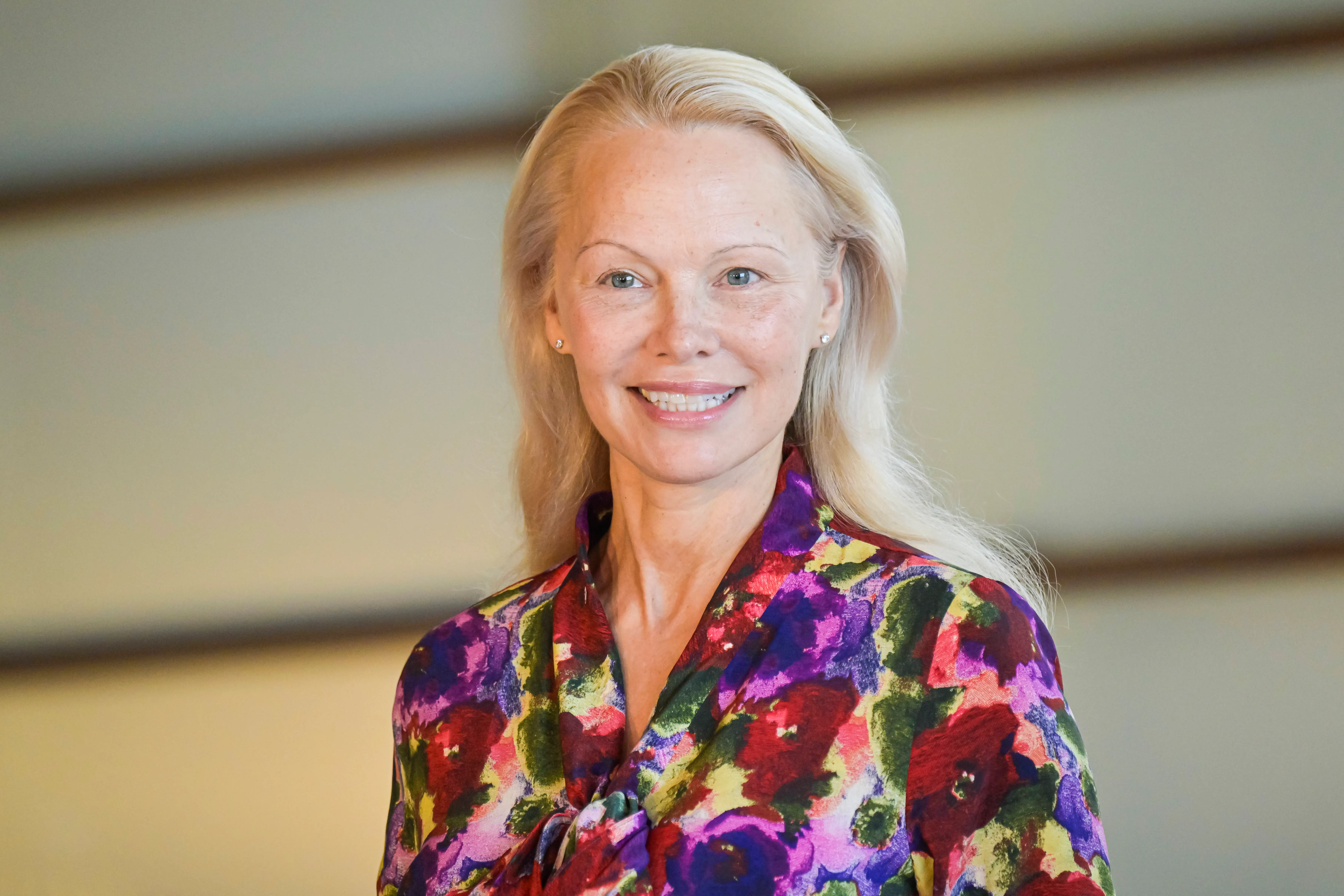 SAN SEBASTIAN, SPAIN - SEPTEMBER 27: Pamela Anderson attends at the 'The last showgirl' photocall at Kursaal, San Sebastian on September 27, 2024 in San Sebastian, Spain.  (Photo by Juan Naharro Gimenez/Getty Images)