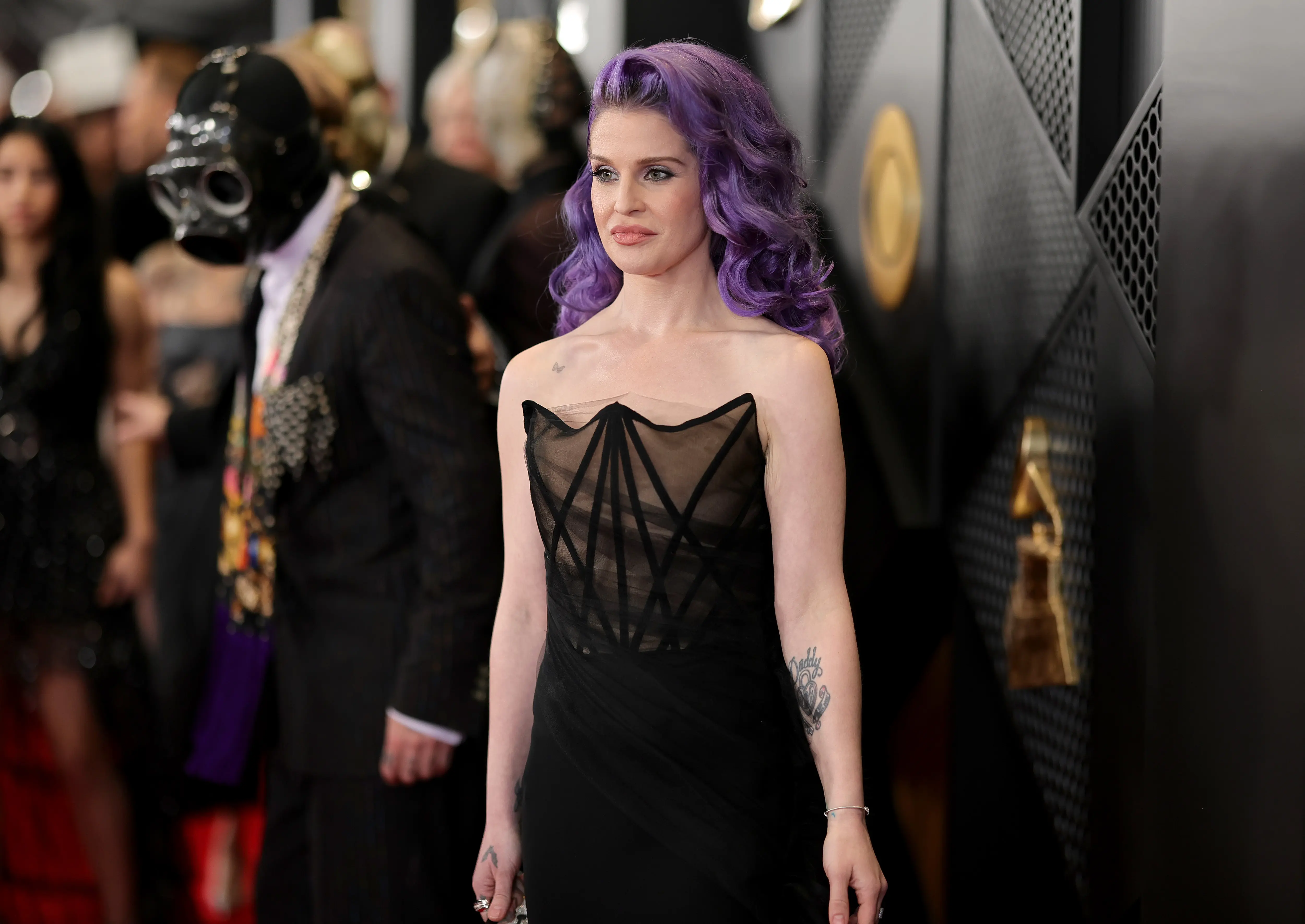 LOS ANGELES, CALIFORNIA - FEBRUARY 04: Kelly Osbourne attends the 66th GRAMMY Awards at Crypto.com Arena on February 04, 2024 in Los Angeles, California. (Photo by Neilson Barnard/Getty Images for The Recording Academy)