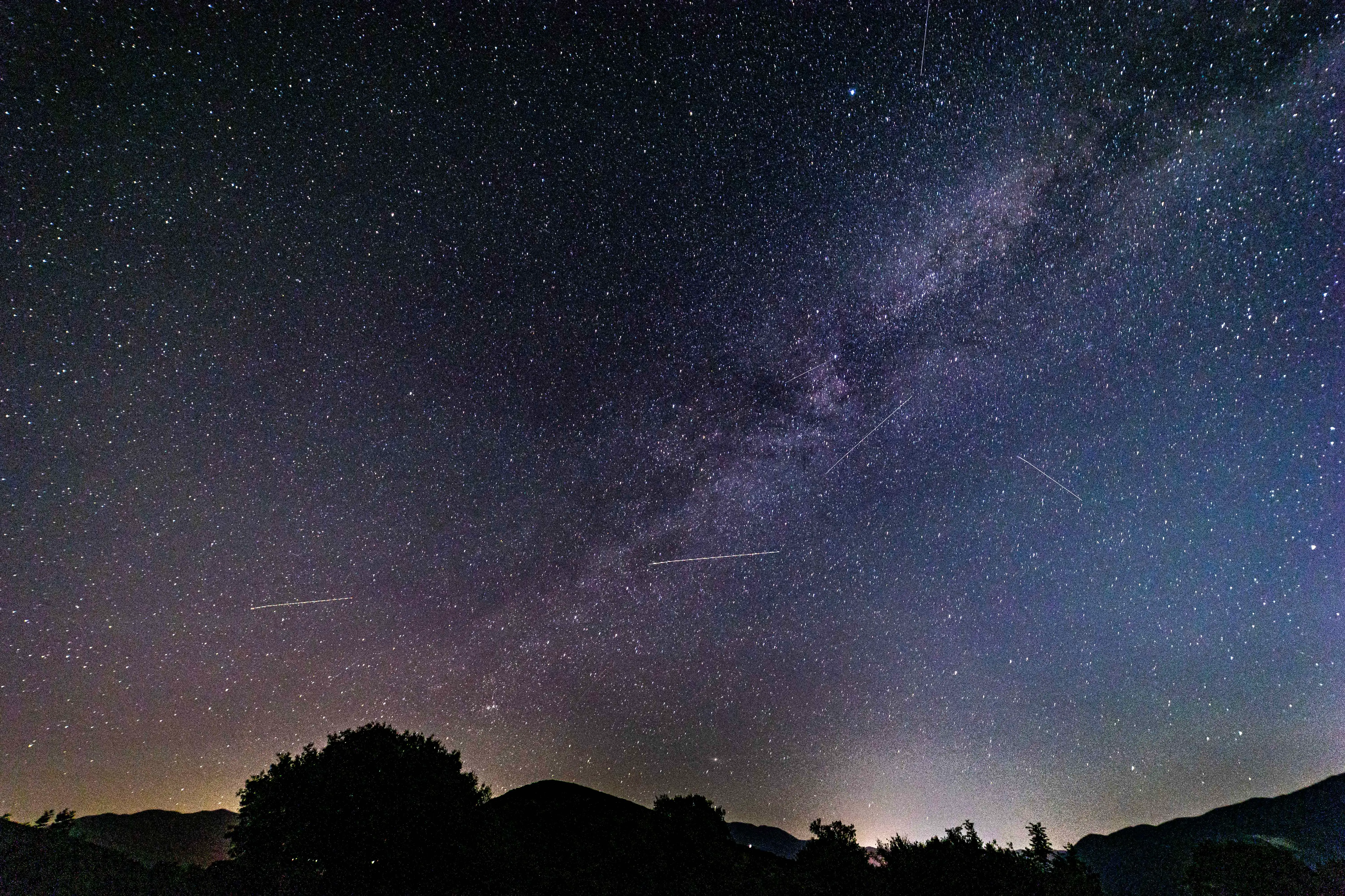 Milky Way captured with long exposure photography technique (Image via Getty)