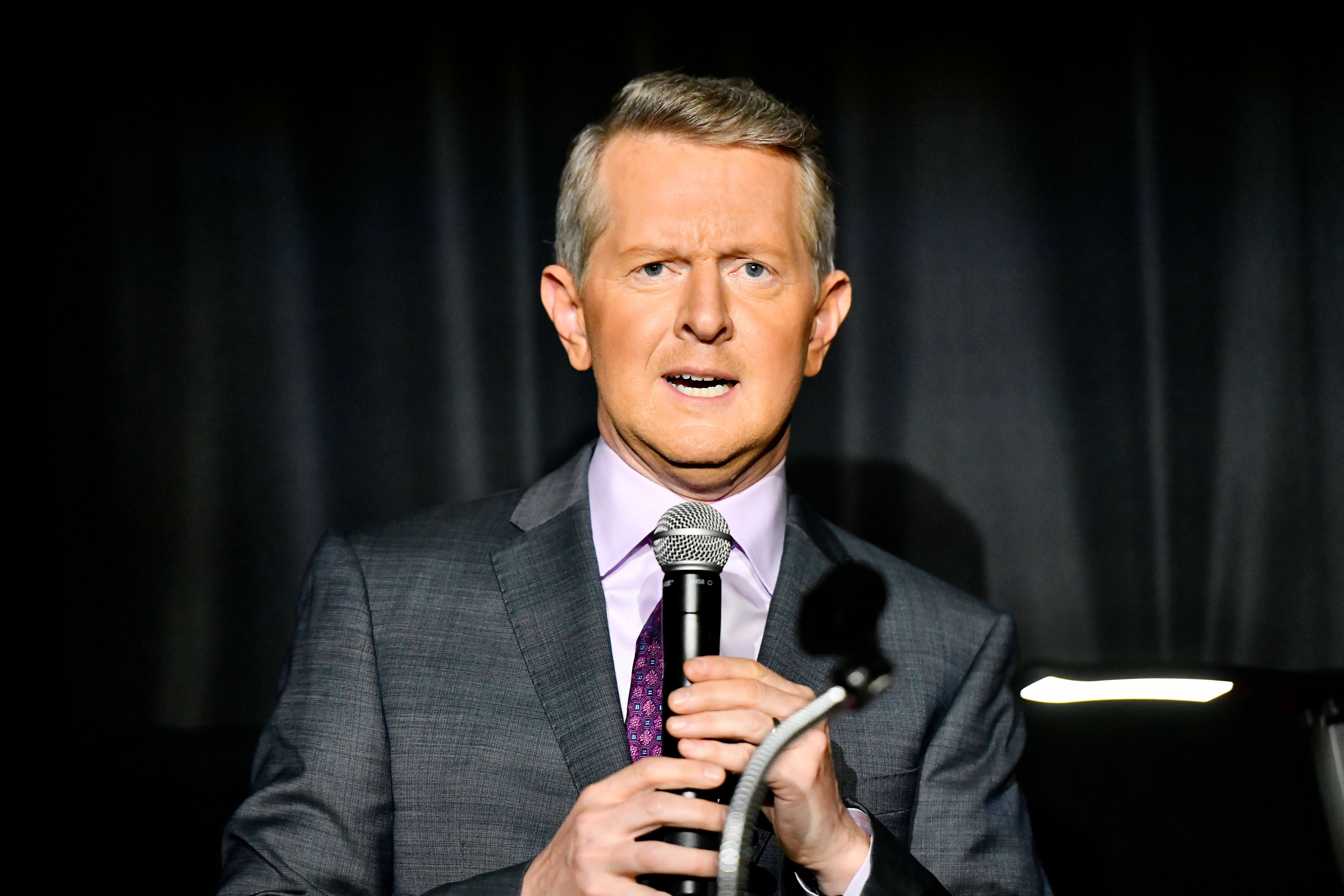  Ken Jennings, host of Jeopardy! (Image Via Getty)