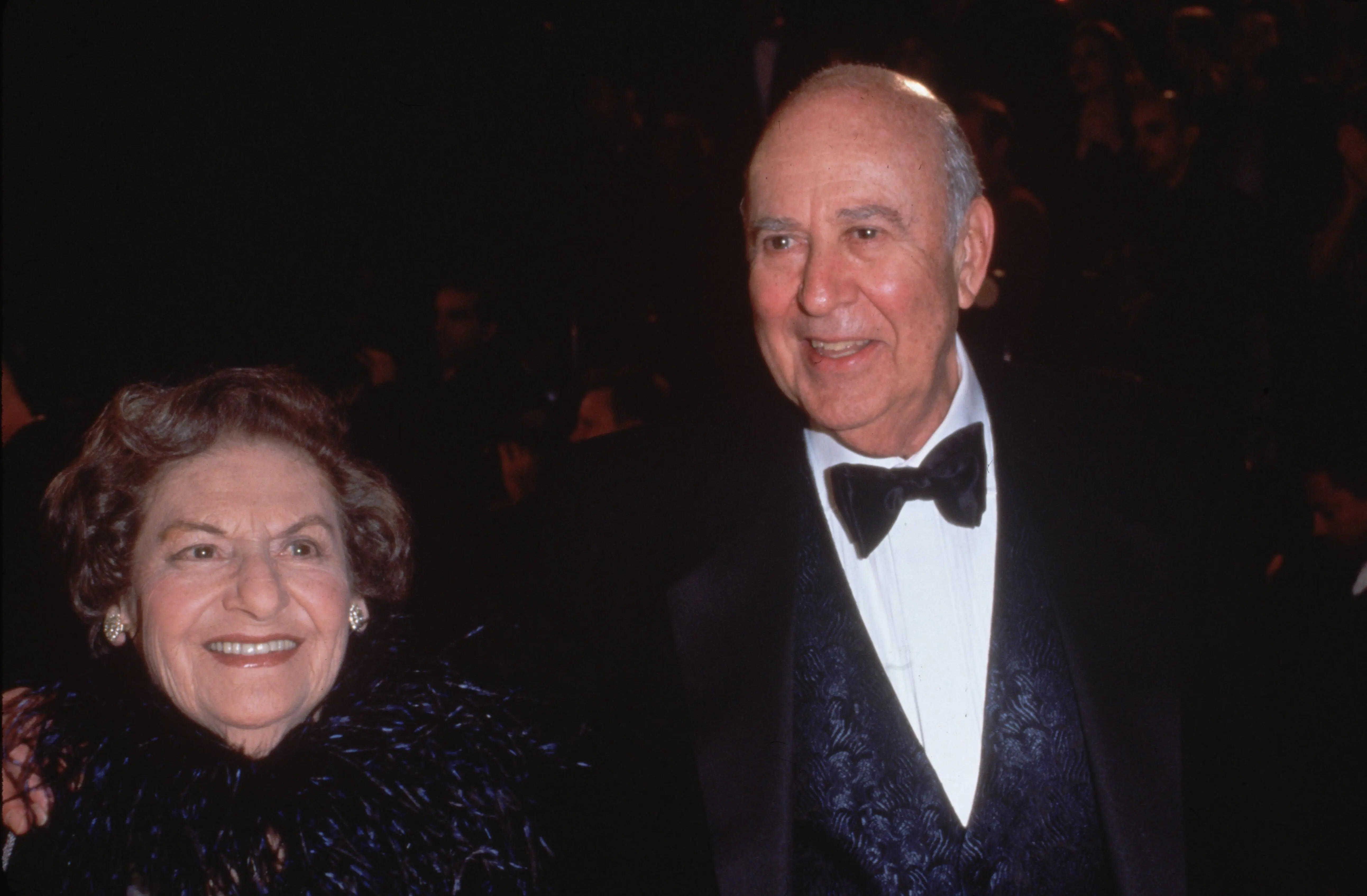 American actor Carl Reiner and his wife, Estelle, at the American Comedy Awards (Image via Getty)